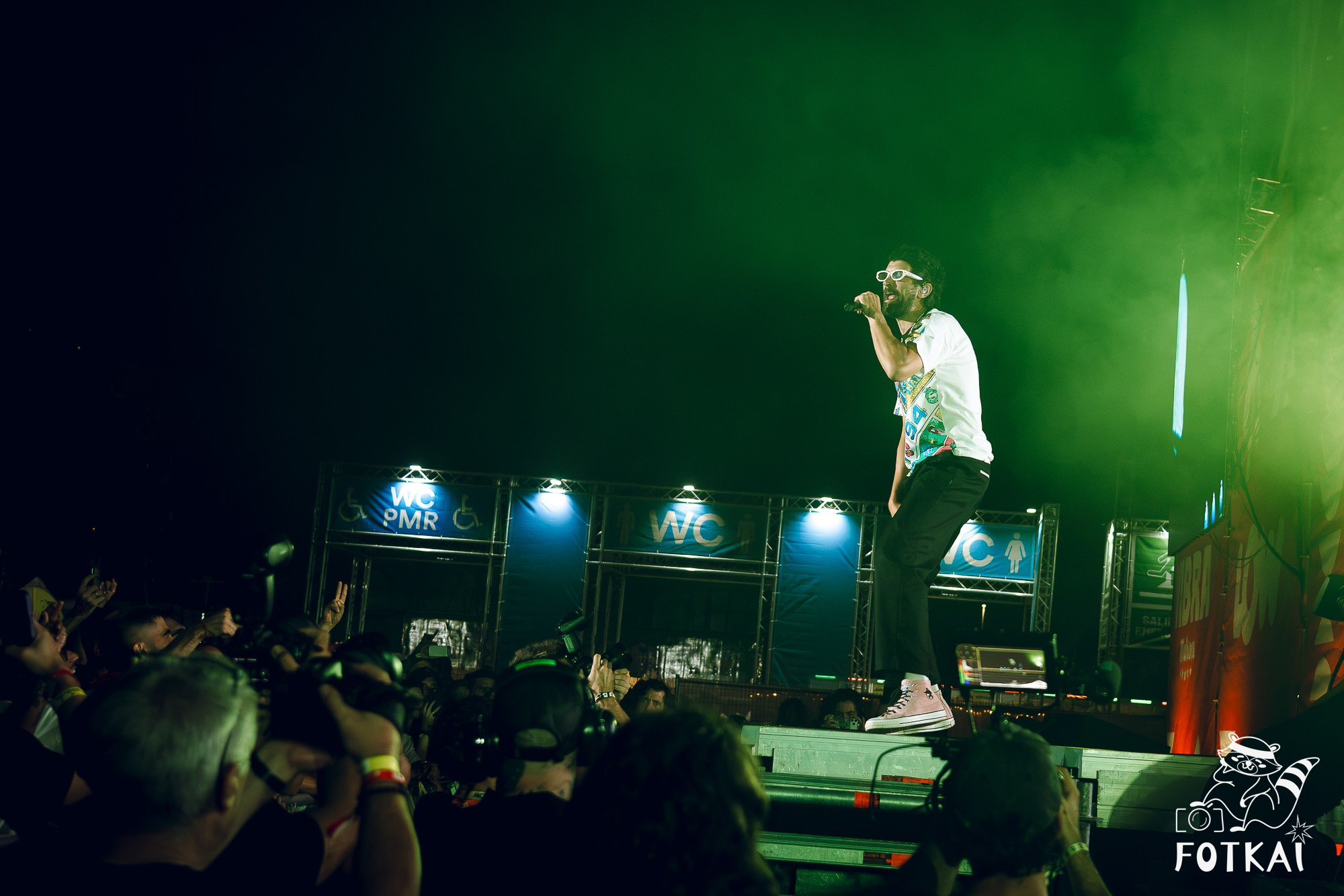 Low Festival 2026 — Full Concert Photo Report from the Opening Night in Torrevieja | FOTKAI