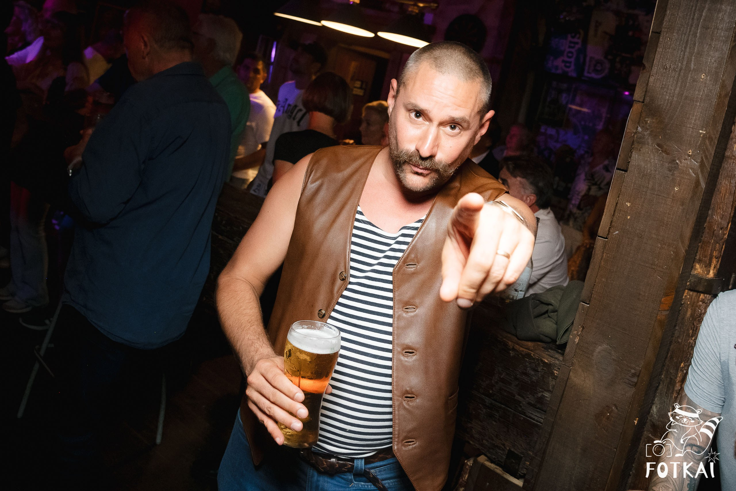 El Paso Rock Bar Torrevieja: Reportaje fotográfico 03.10.25 | FOTKAI