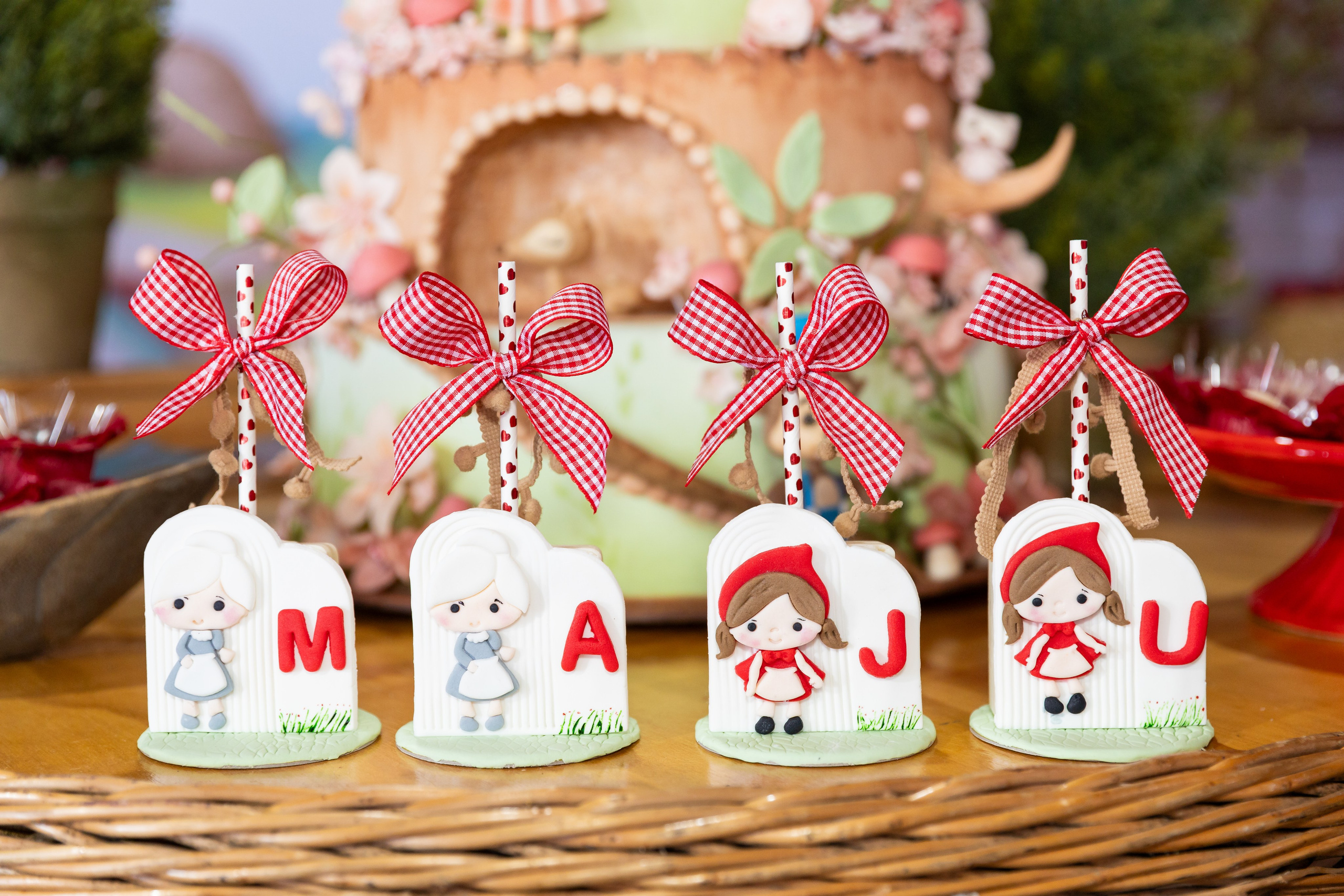 Maju 1 ano. Fotógrafo de casamentos, ensaios e eventos em Capelinha Pedro Antônio