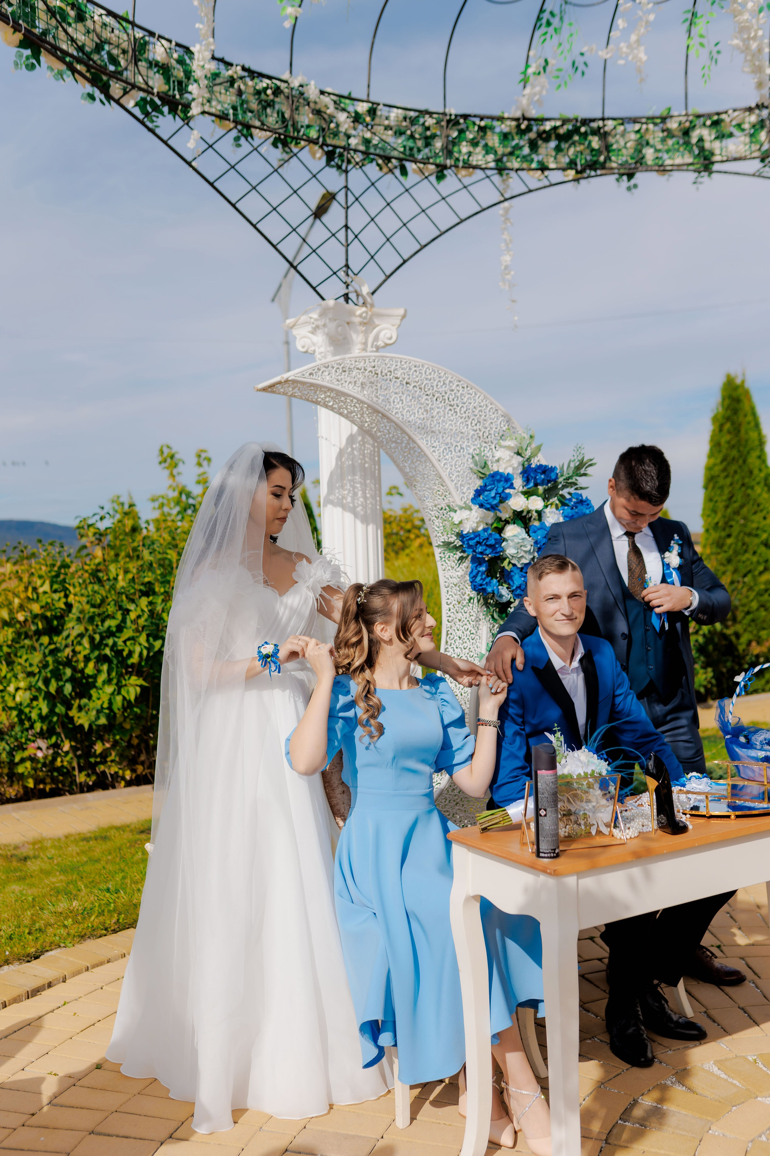 Loredana & Emilian – Ziua Nunții | Videografie - fotografie Botez Suceava, Iași, Botoșani. Servicii foto-video profesionale, pentru momente de neuitat