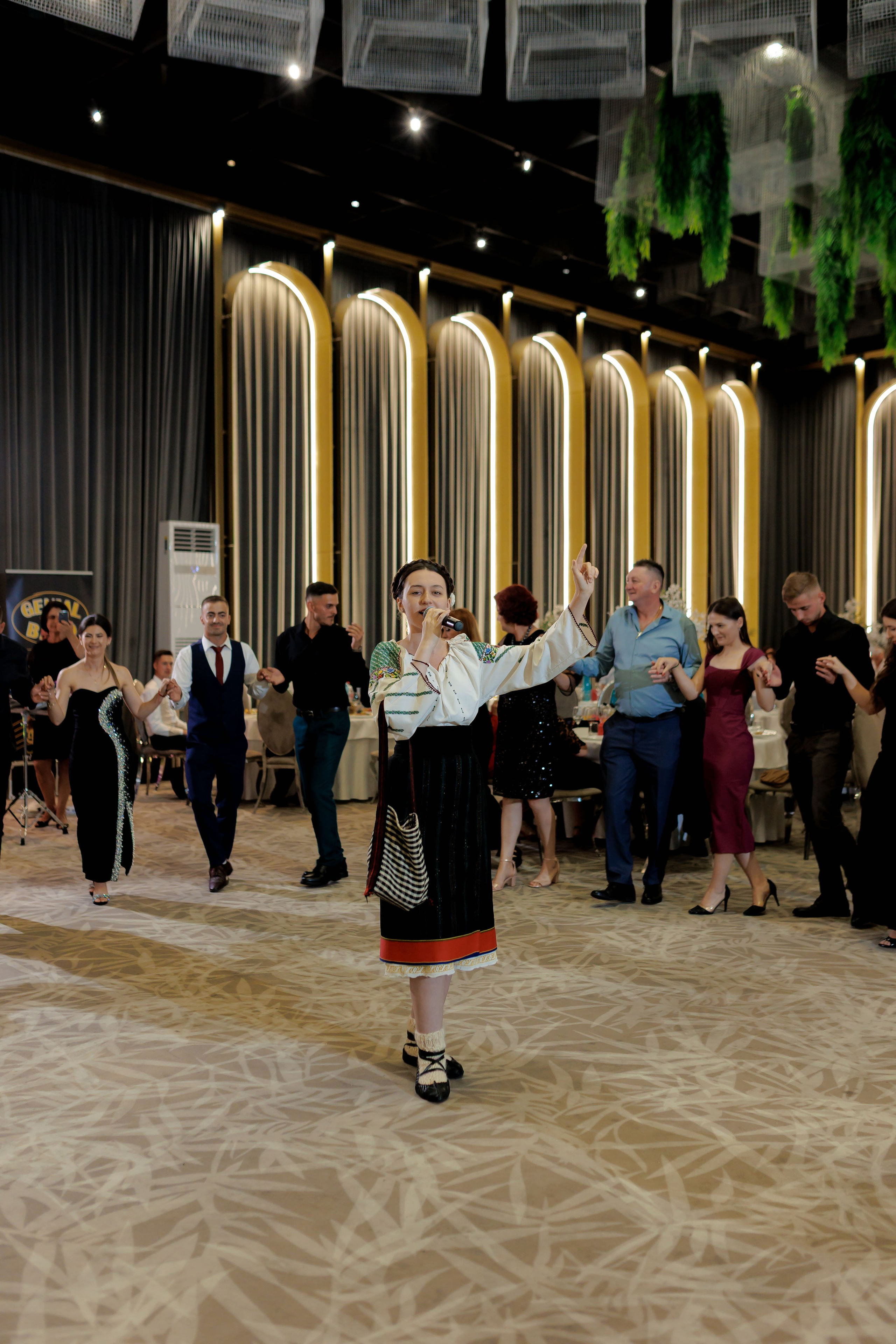 Nunta Nicoleta & Răzvan | Fotografie & Videografie Profesională. Servicii foto-video profesionale, pentru momente de neuitat