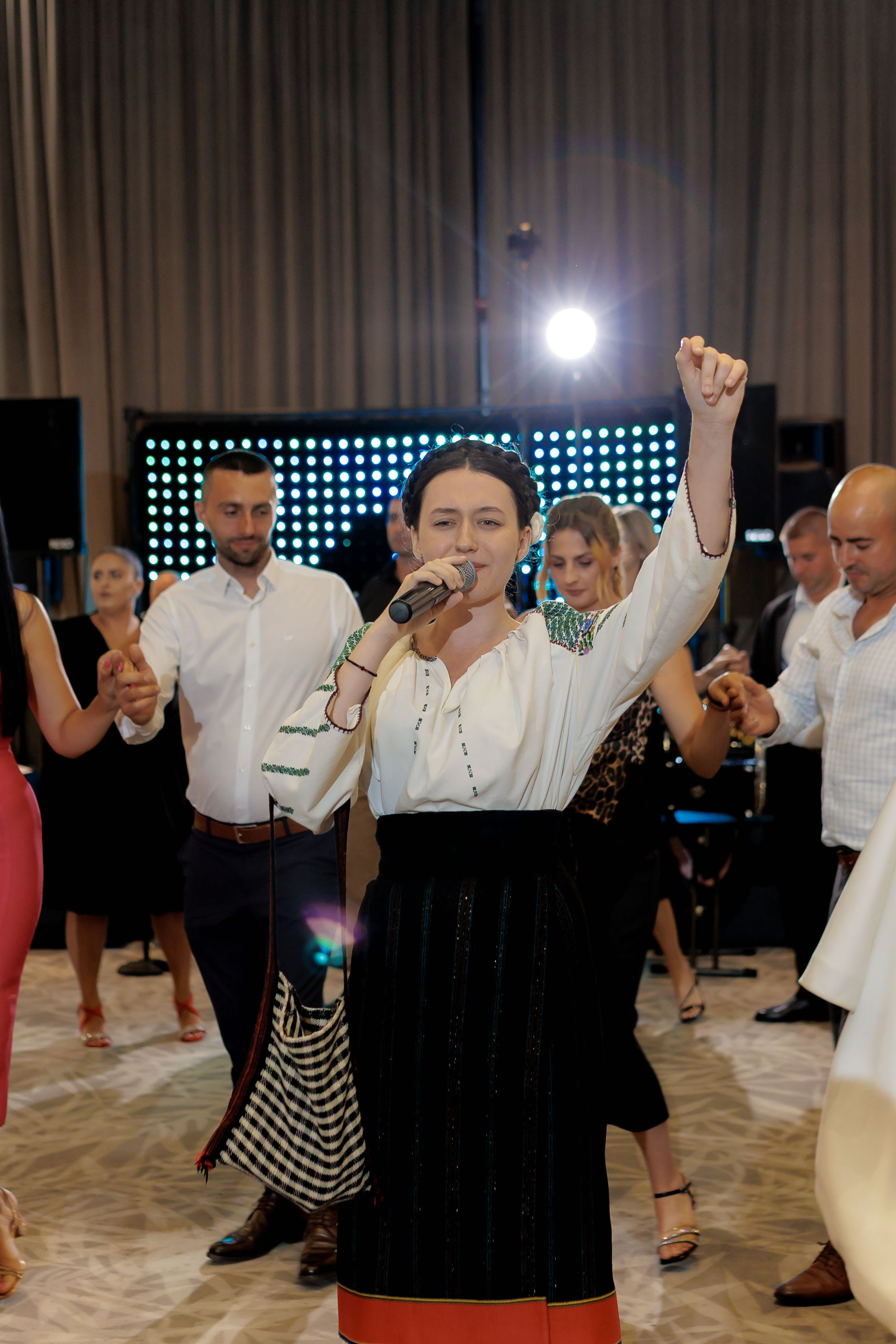 Nunta Nicoleta & Răzvan | Fotografie & Videografie Profesională. Servicii foto-video profesionale, pentru momente de neuitat