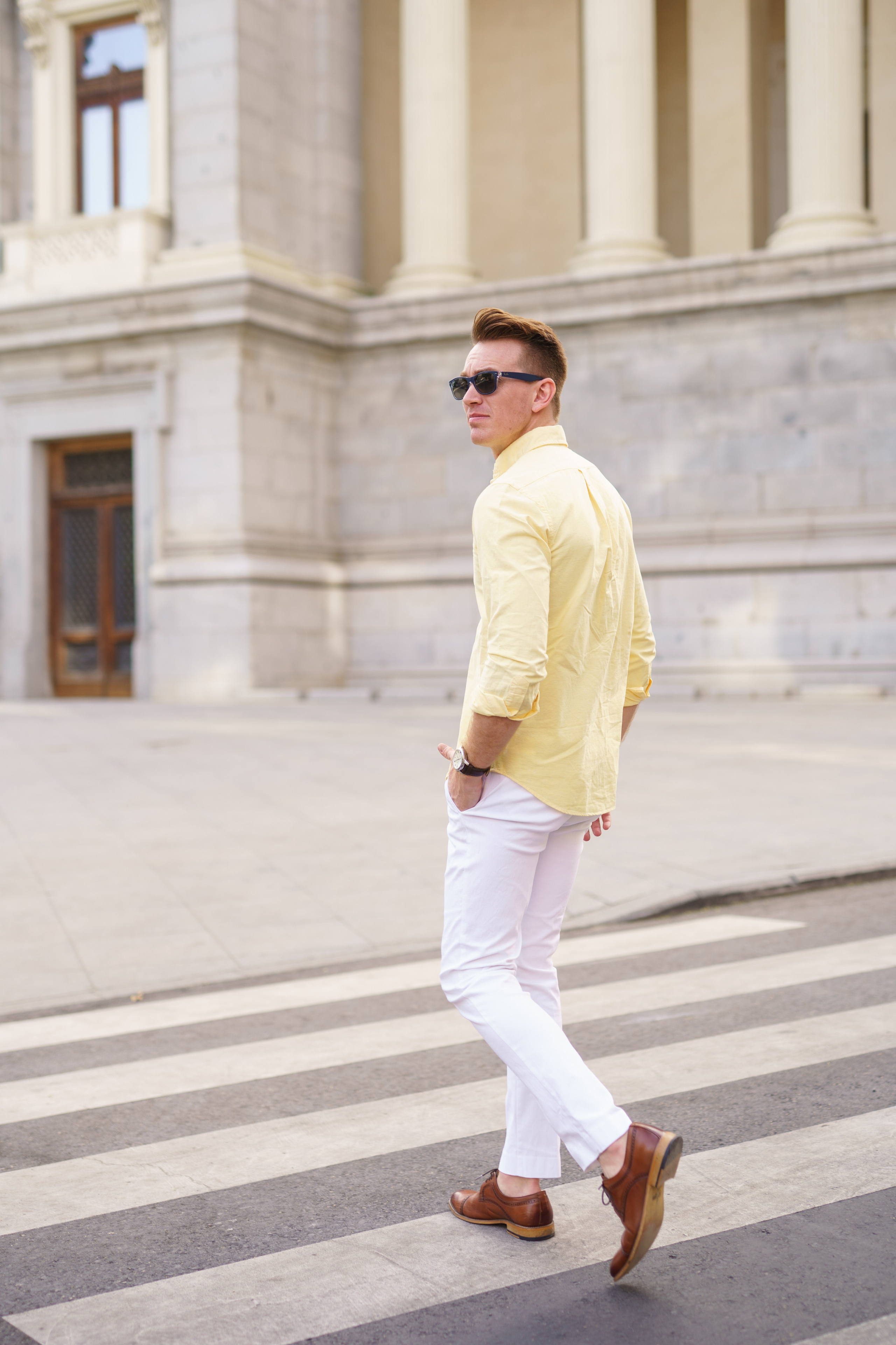 Fotografía de retratos masculinos en Madrid – Retratos profesionales para LinkedIn y redes sociales. Fotógrafo en Madrid, España. Alyona Belyaninova