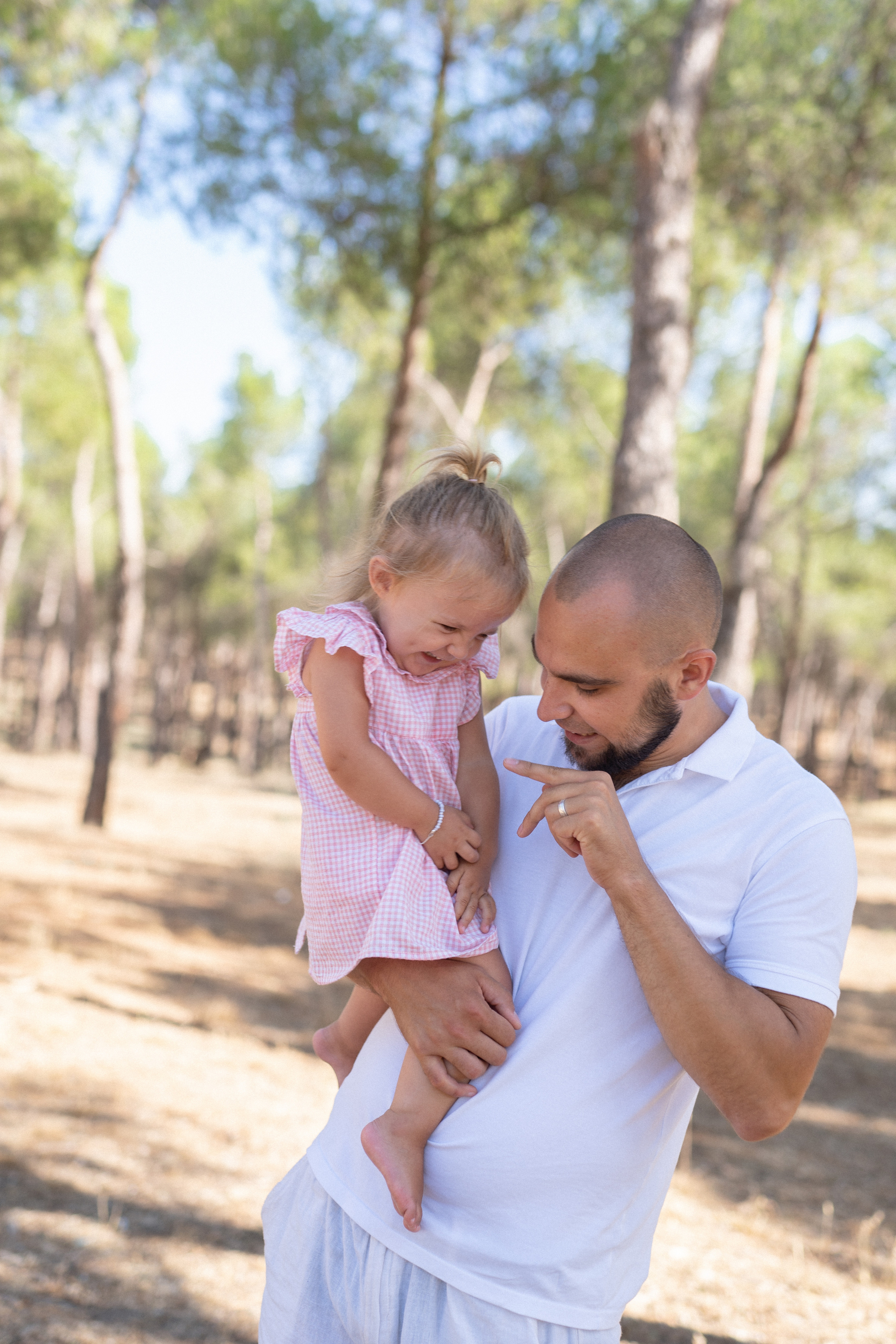 Family event celebration photo shooting. Photographer in Madrid, Spain. Alyona Belyaninova