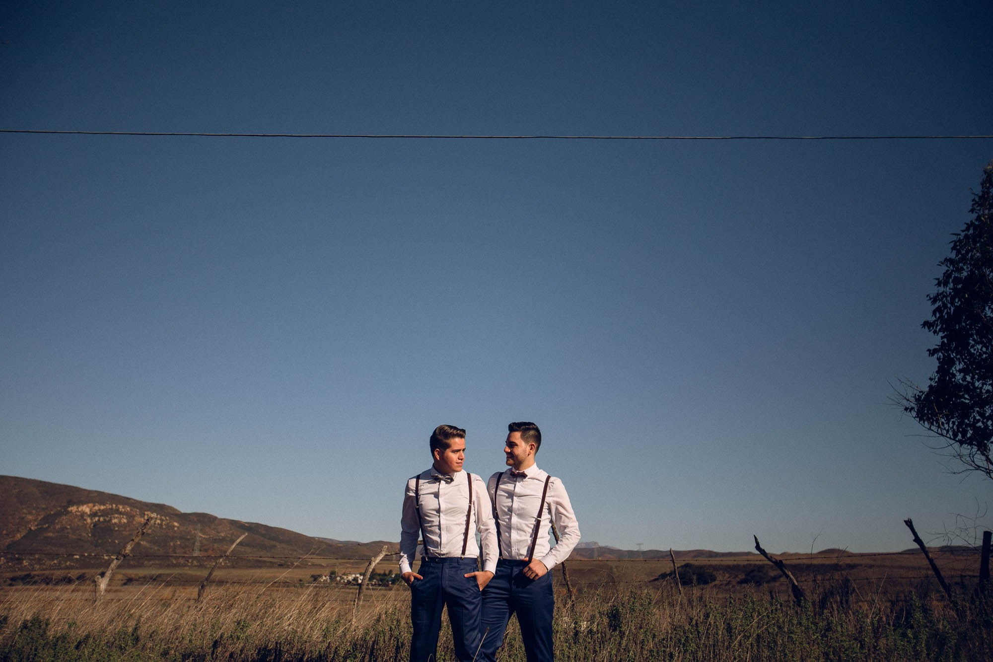 Two Grooms Valle de Guadalupe. Estudio de fotografia en Tijuana