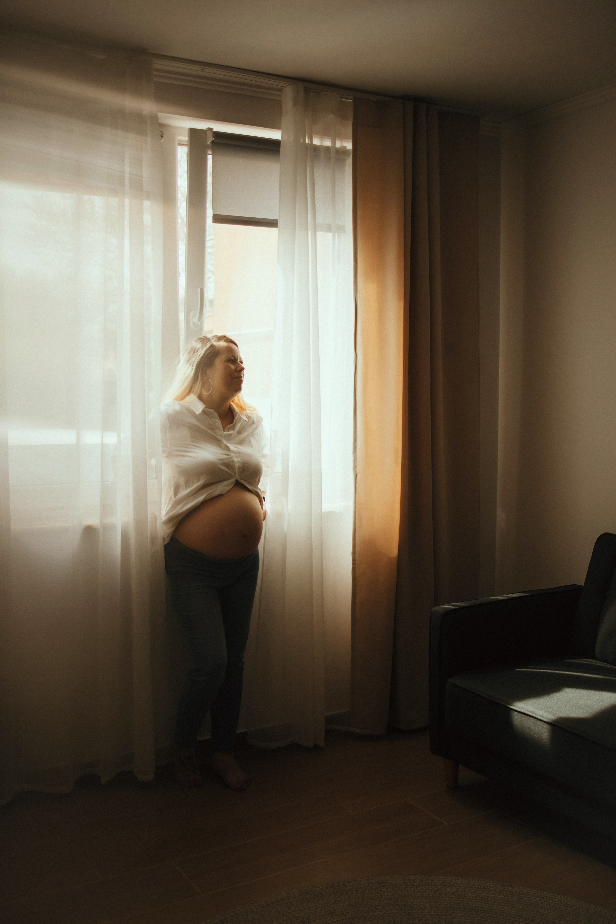 Ședințe foto pentru gravide. Fotograf de familie în Oradea Katsiaryna Ciortan