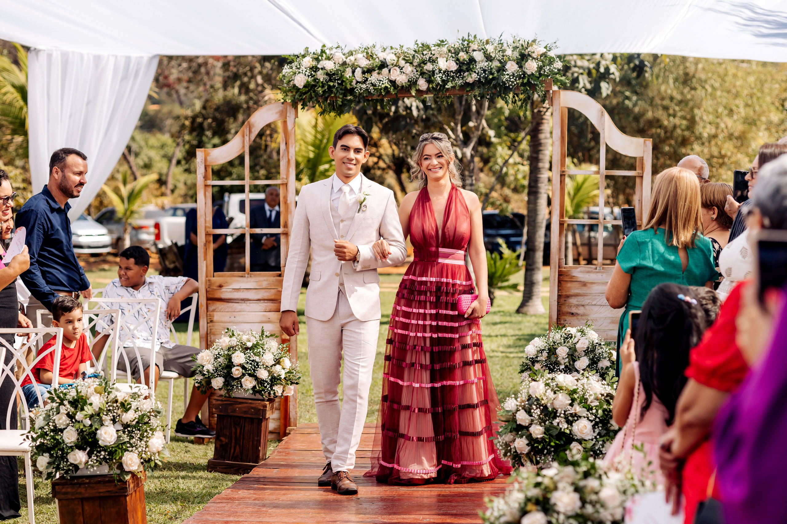 Kênia e Gabriel. Fotografia de casamento e ensaios | Montes Claros/MG