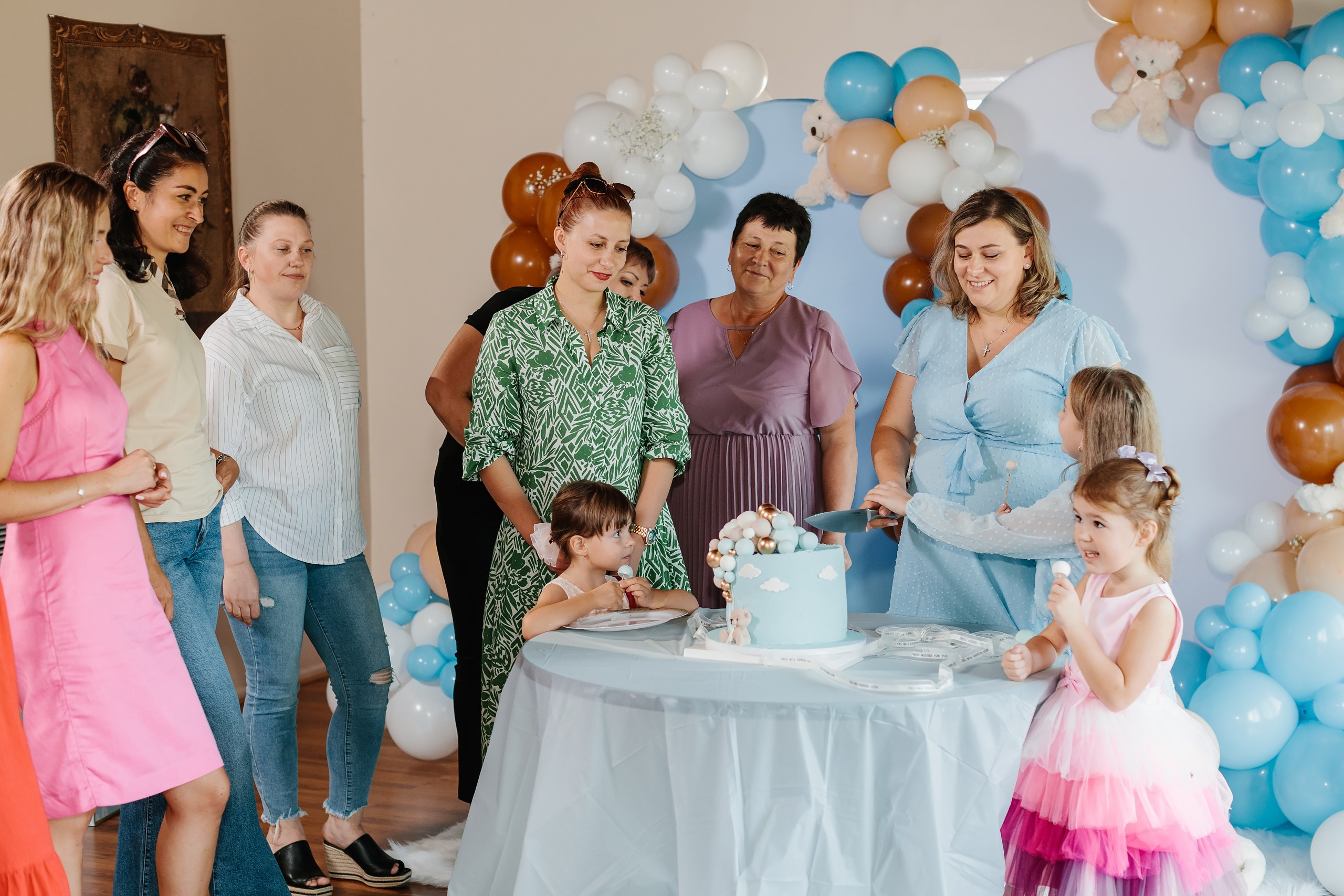 10.01.2022 Baby shower. Wedding family event photographer in Chicago Nick Yushevich
