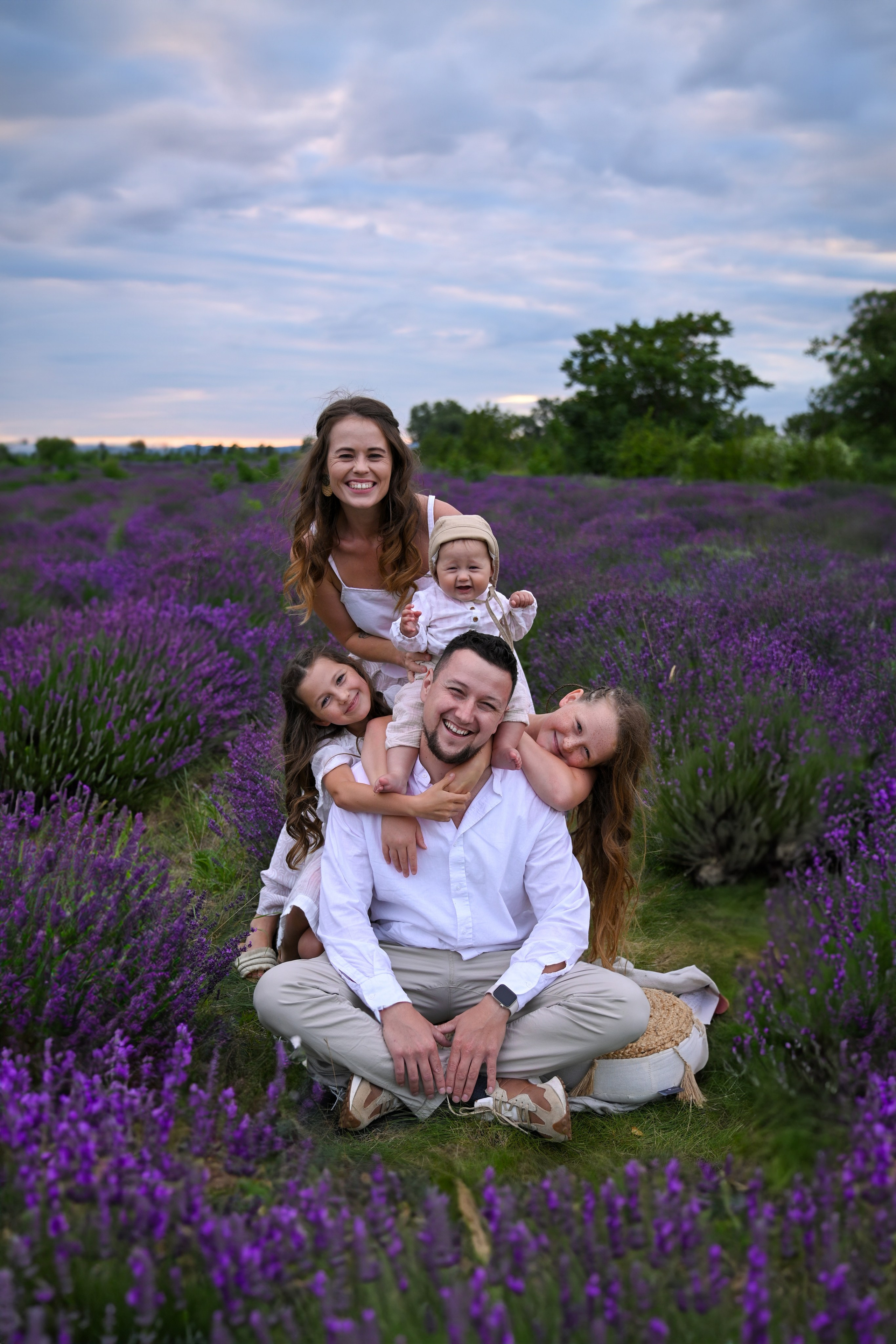 Niki, Jhon, Vilma, Emili & Adam. Photo Vienna and Bratislava