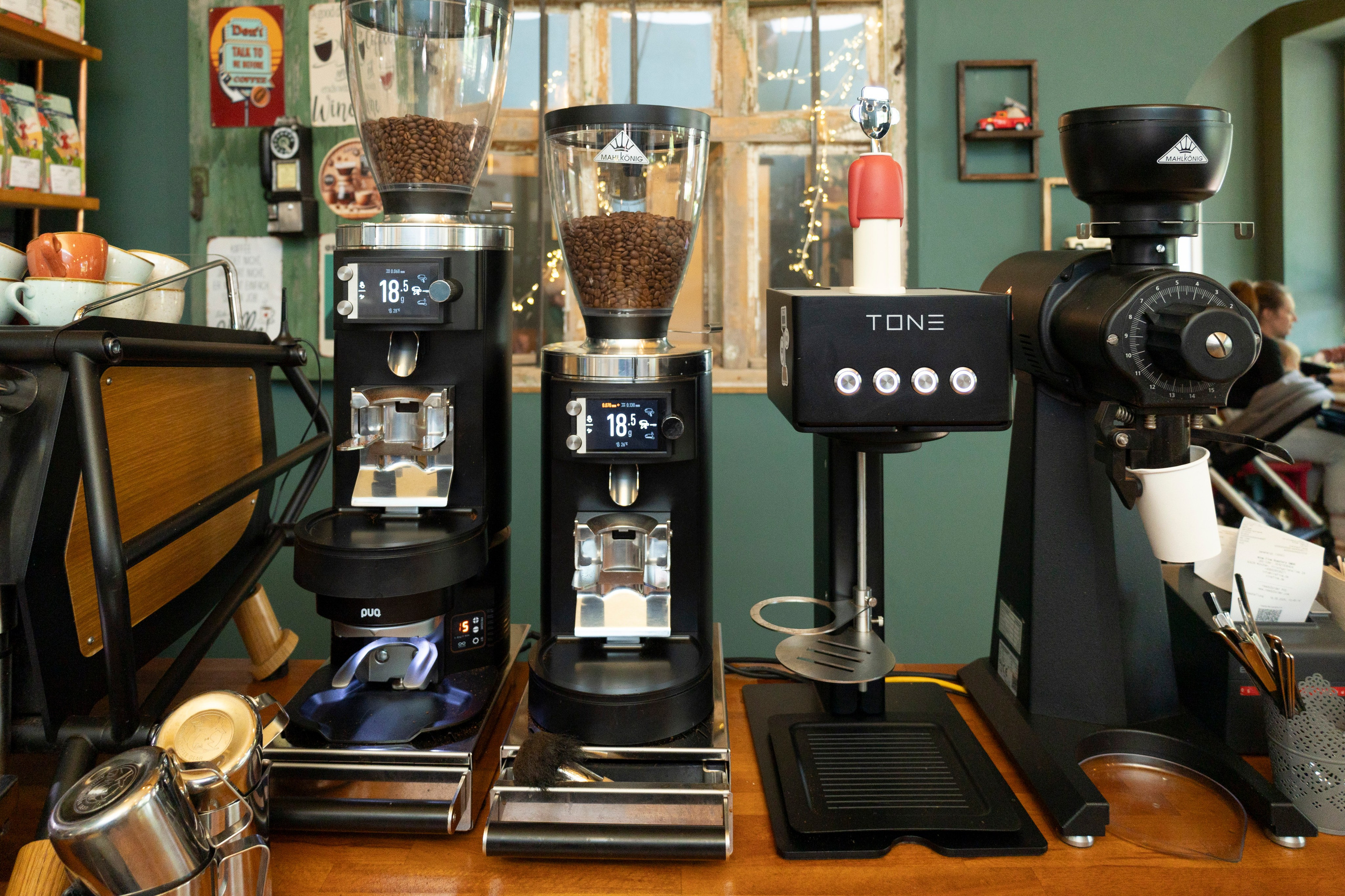 Cafe. Photographer in Munich