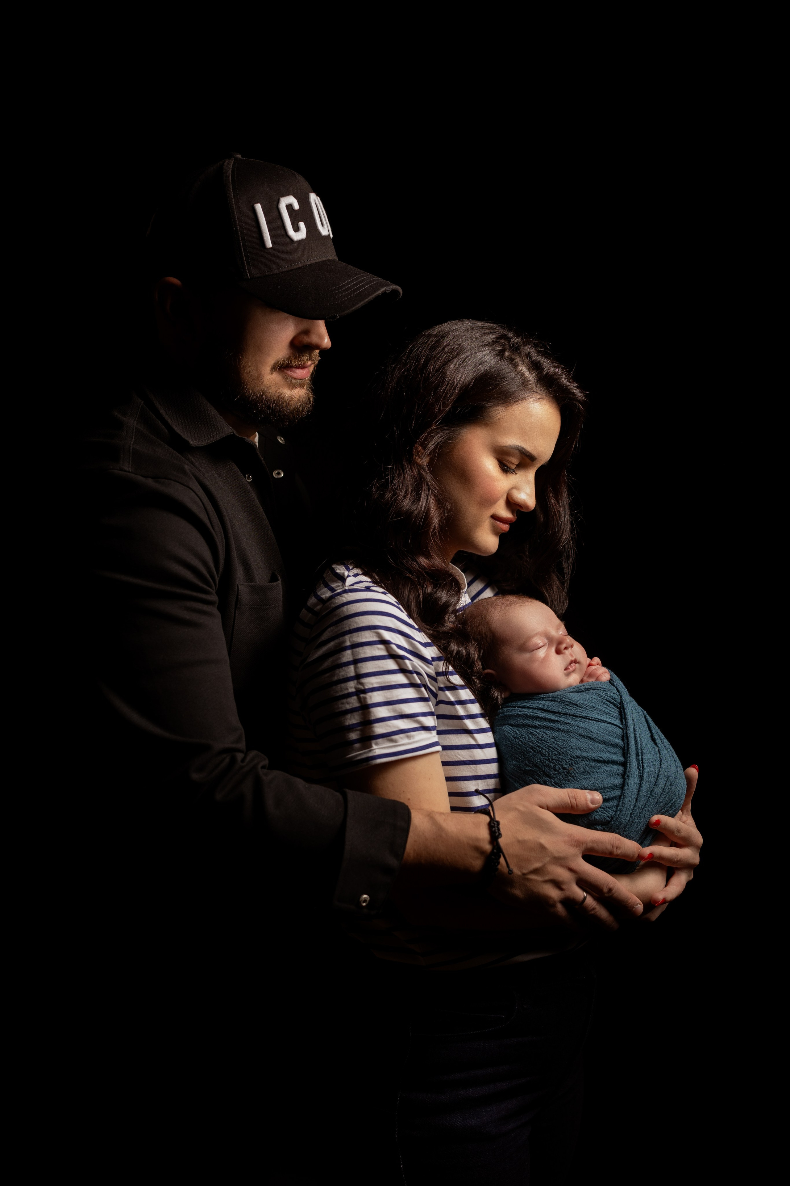 Newborn. Novorođenčad, Trudnice i Porodični fotogaf u Beču i Požarevcu Mihajlo Stević