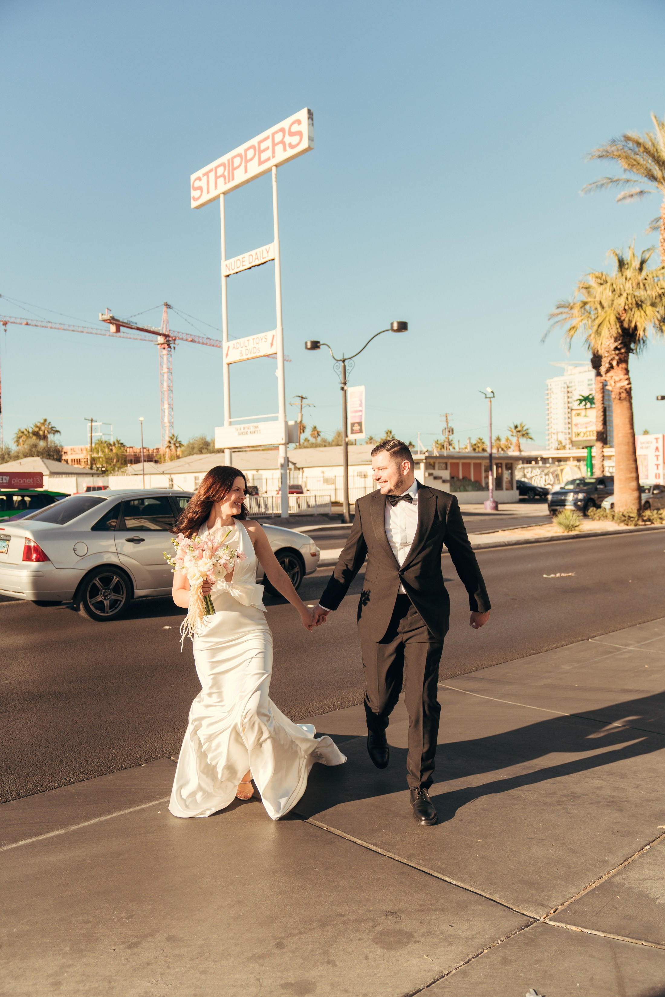Zenaida&Eros. Wedding & elopement photographer Viktoriya Kravtsov. Las Vegas
