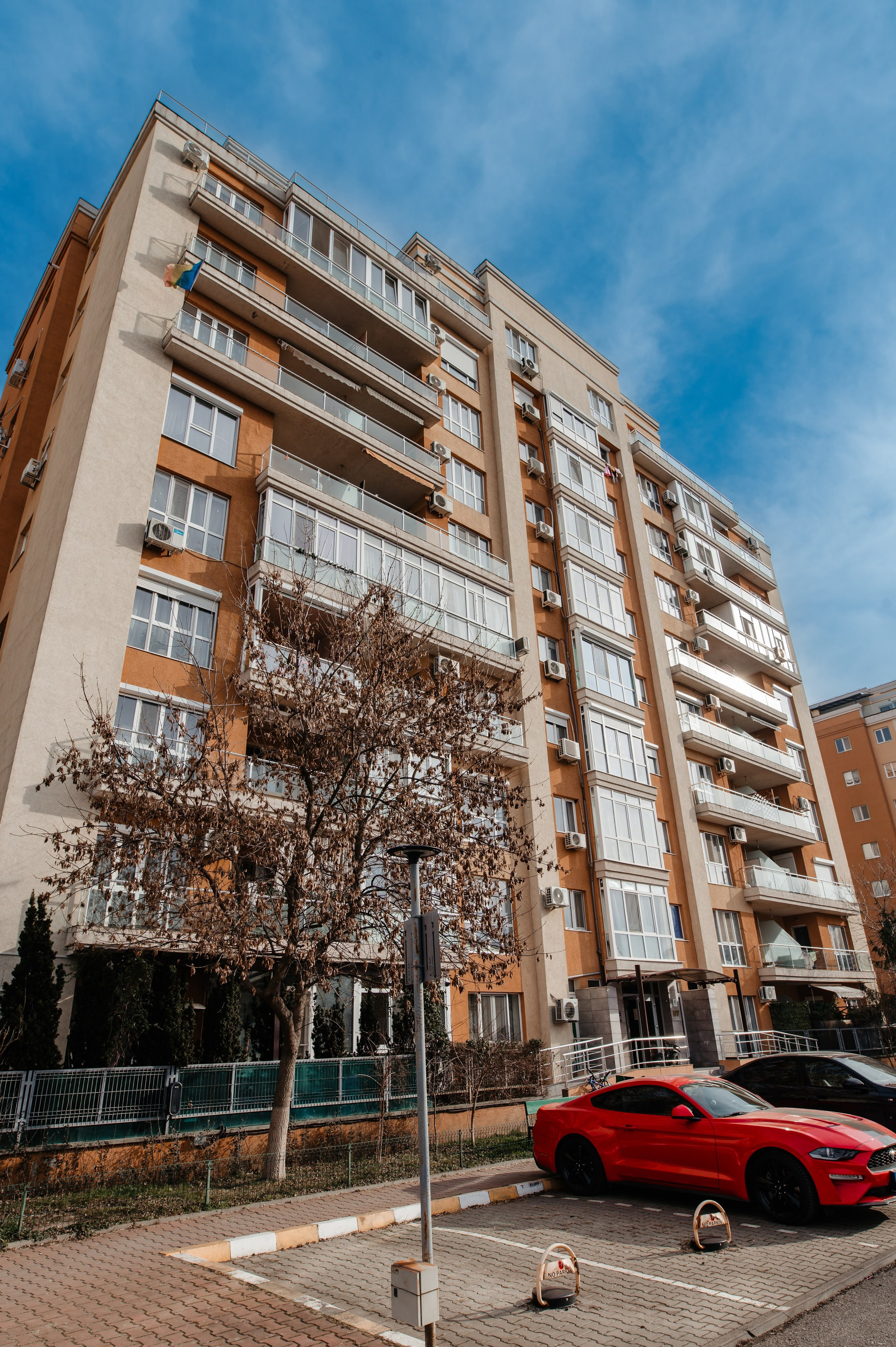 Proiecte Imobiliare. Iustin Olariu Films