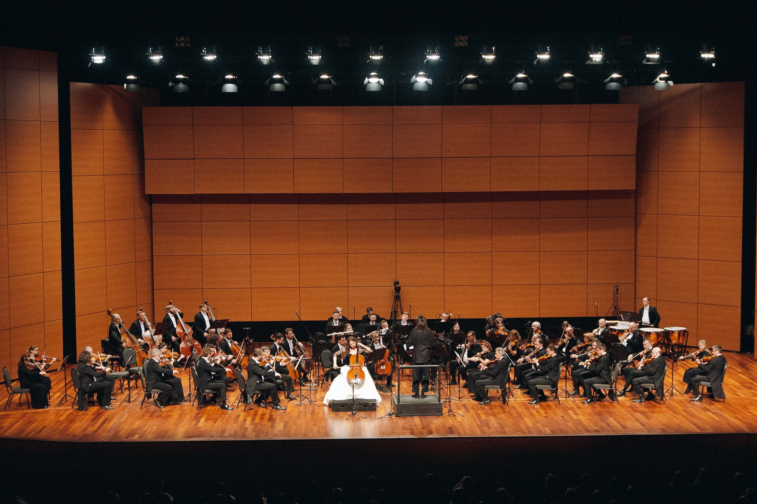 The Tchaikovsky Academic Grand Symphony Orchestra in Istanbul. Wedding&Event photographer Ismail Rzayev in Baku