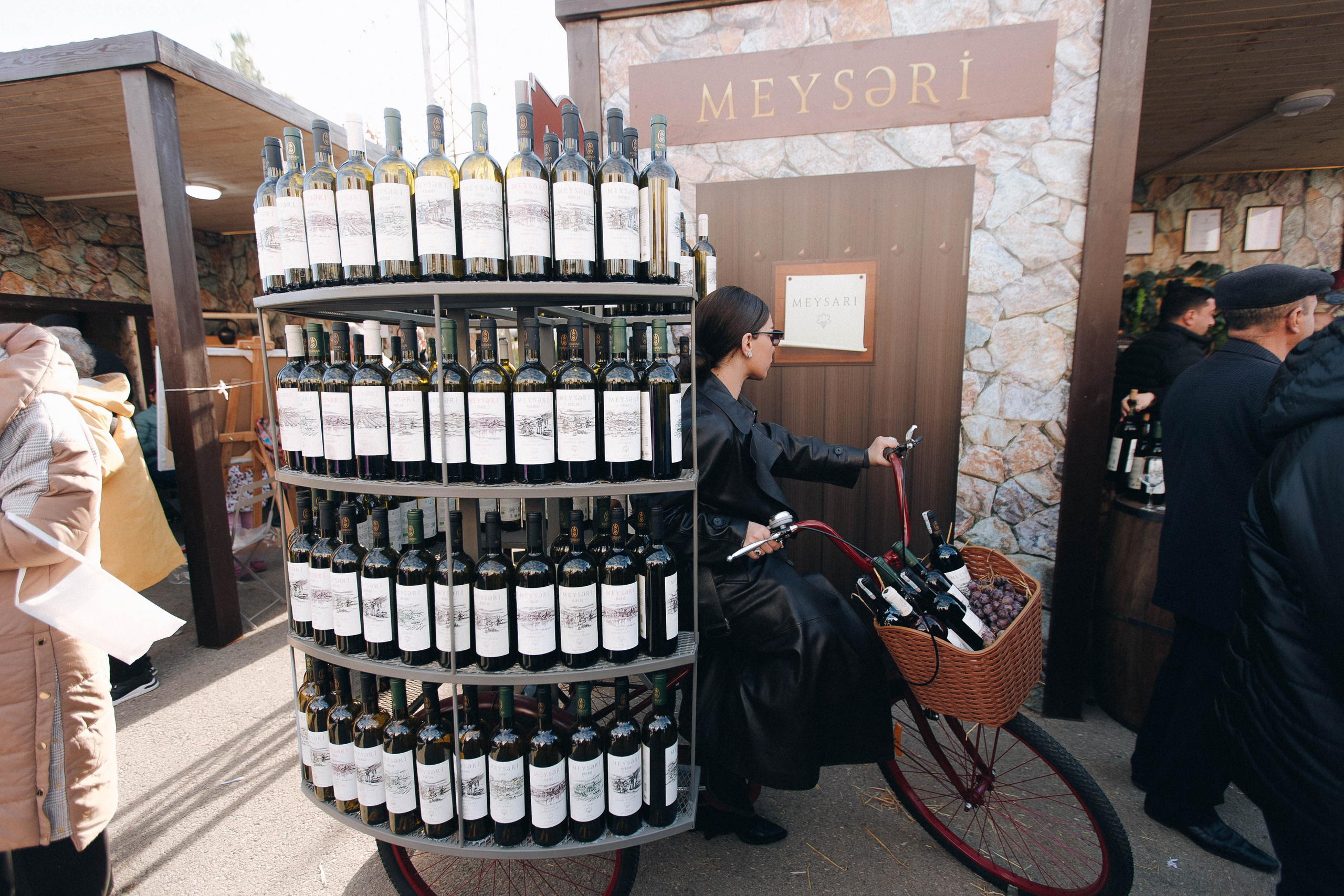 MEYSARI WINE FESTIVAL. Wedding&Event photographer Ismail Rzayev in Baku