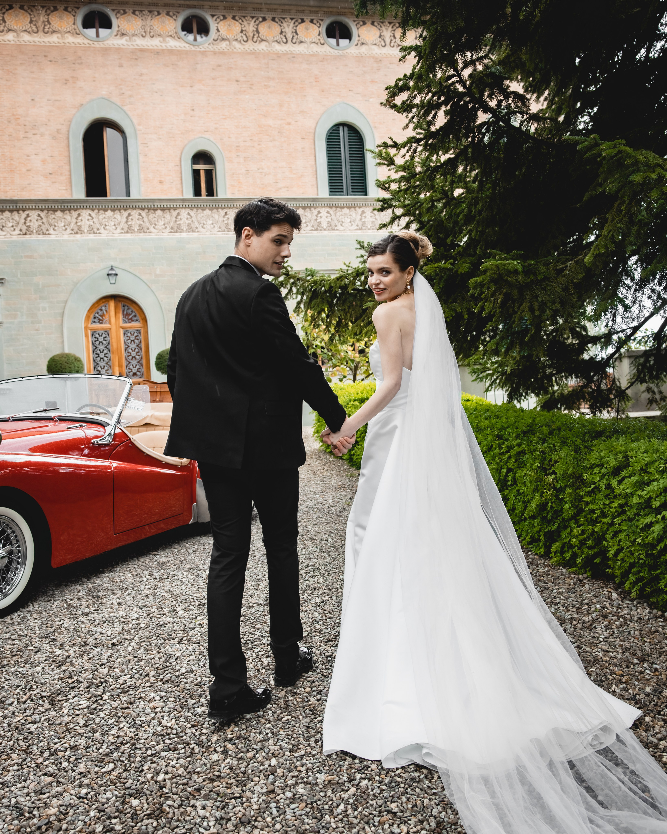 Tuscany Wedding Villa La Commenda Concordia. Professional wedding photographer in Copenhagen, Denmark — Julia Byron