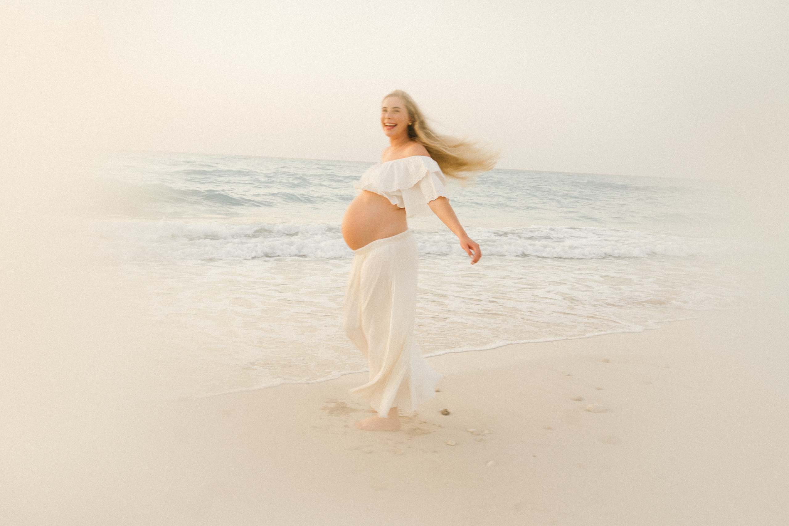 Pregnancy photoshoot. Professional Photographer Abu Dhabi, Dubai — Yulia Ismoilova | 2025