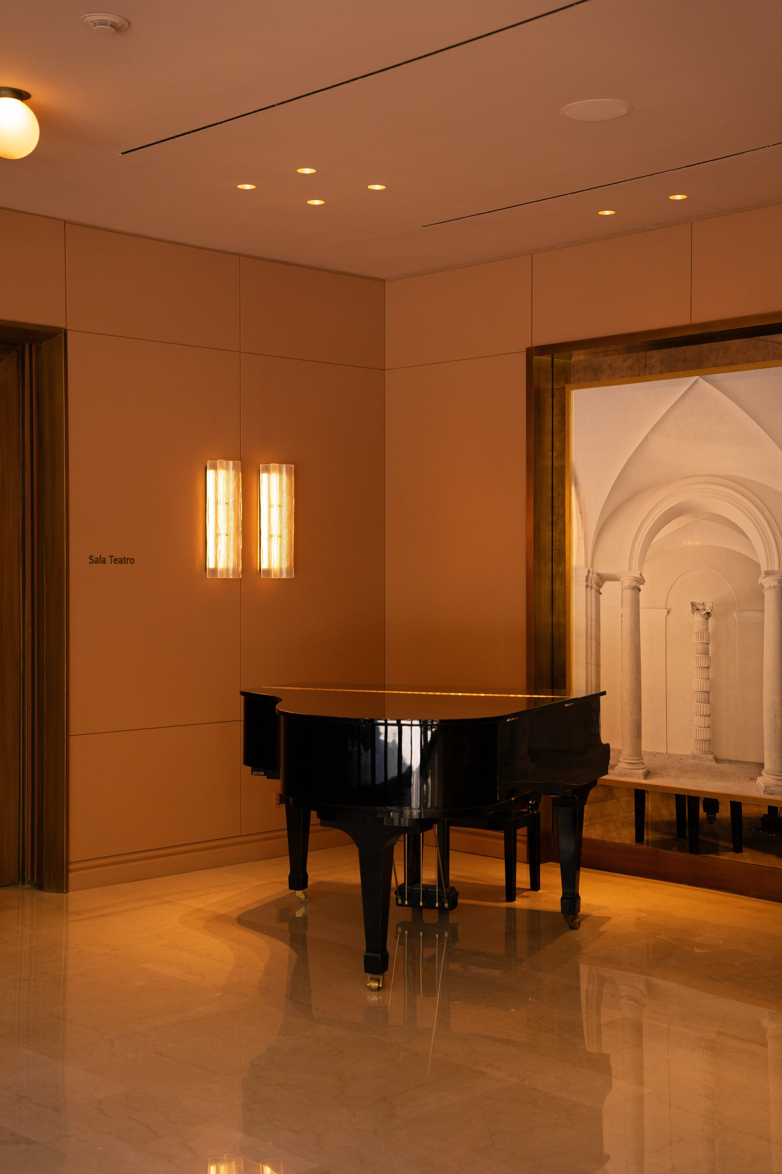 Four Seasons Milan. Hotel and travel photographer