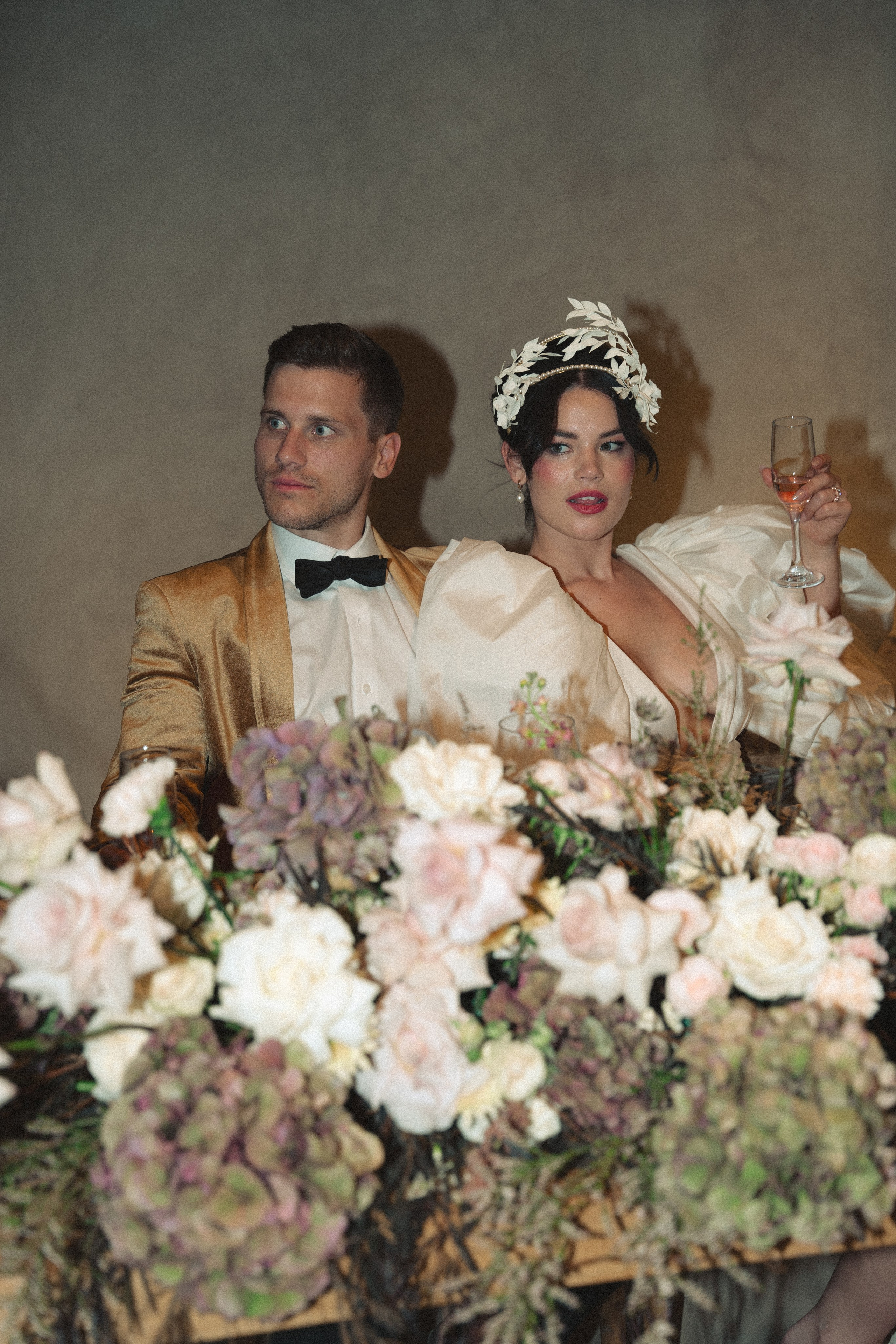 Joshua Tree wedding. Joshua tree elopement. Wedding for 2. Wedding photographer Joshua Tree. Elopement photographer in Joshua Tree. Couples photographer in Joshua Tree. Elopement in Joshua Tree