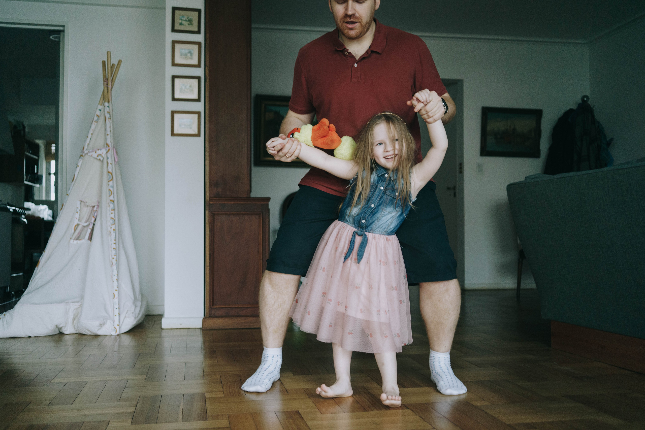Family photo shoot. Buenos Aires. Photographer @elmirkami in the city of Buenos Aires