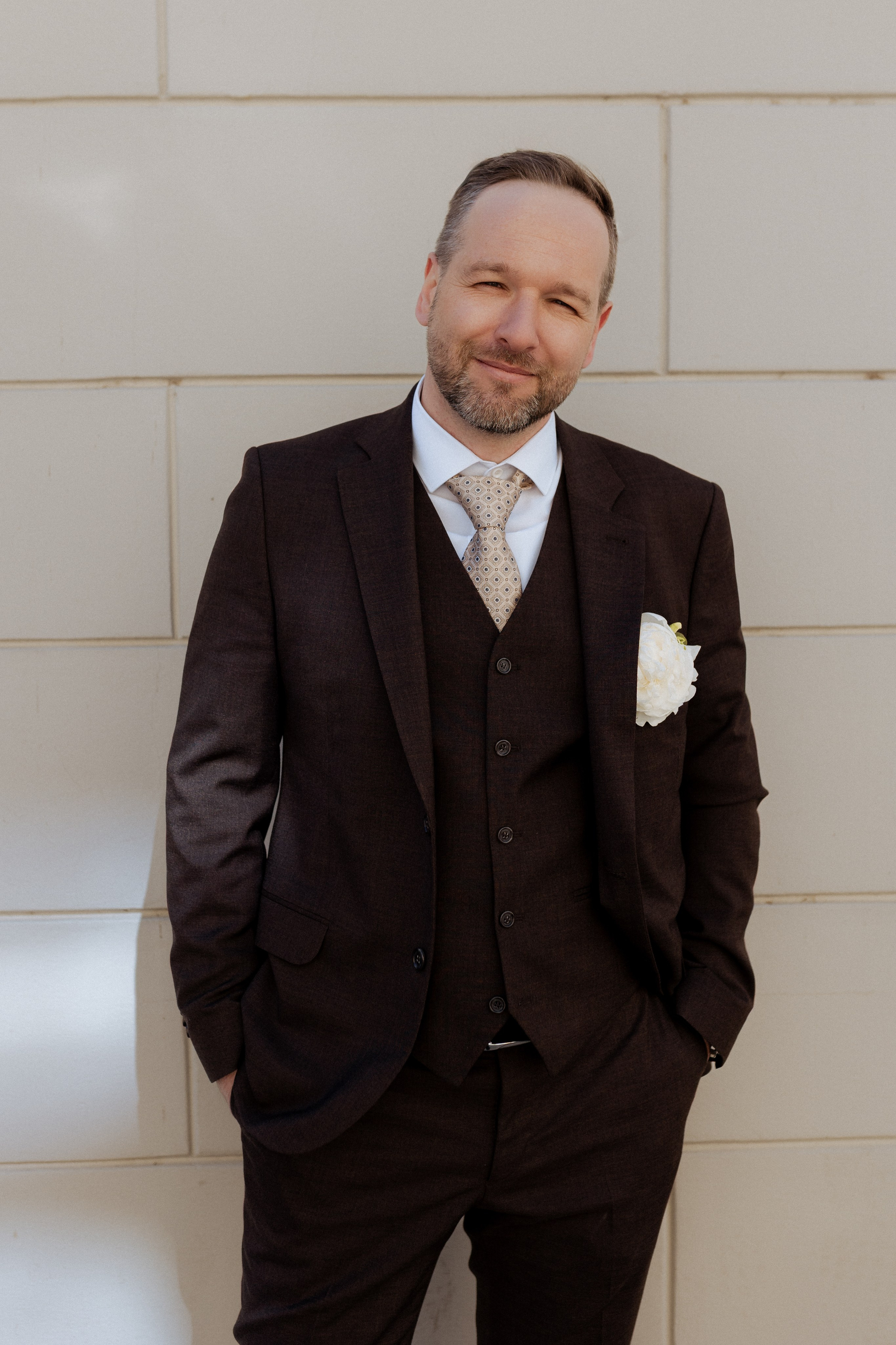 Monika ir Vytautas — miestu alsuojanti trumpa jaunųjų fotosesija Kaune