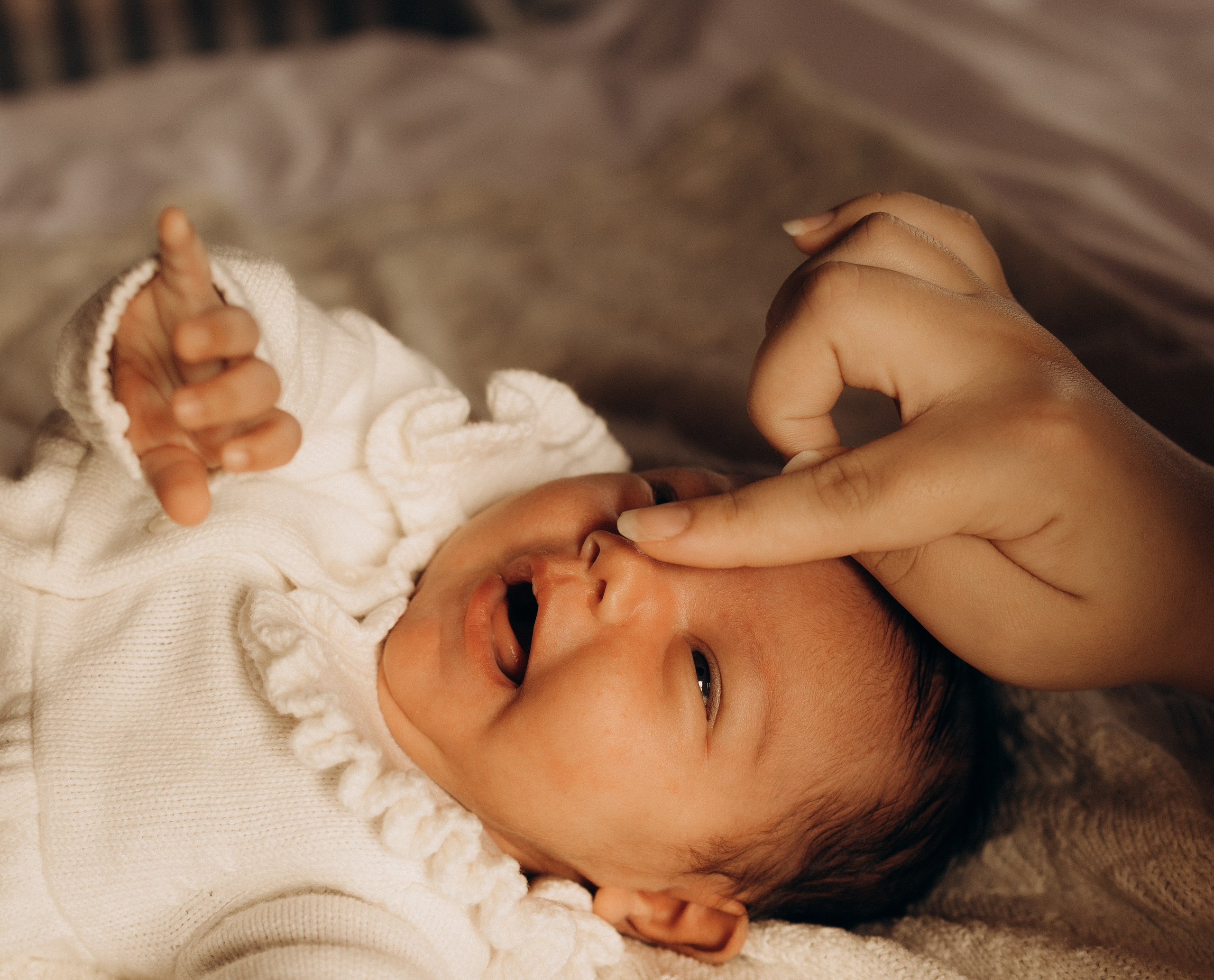 Newborn lifestyle documentary photographer