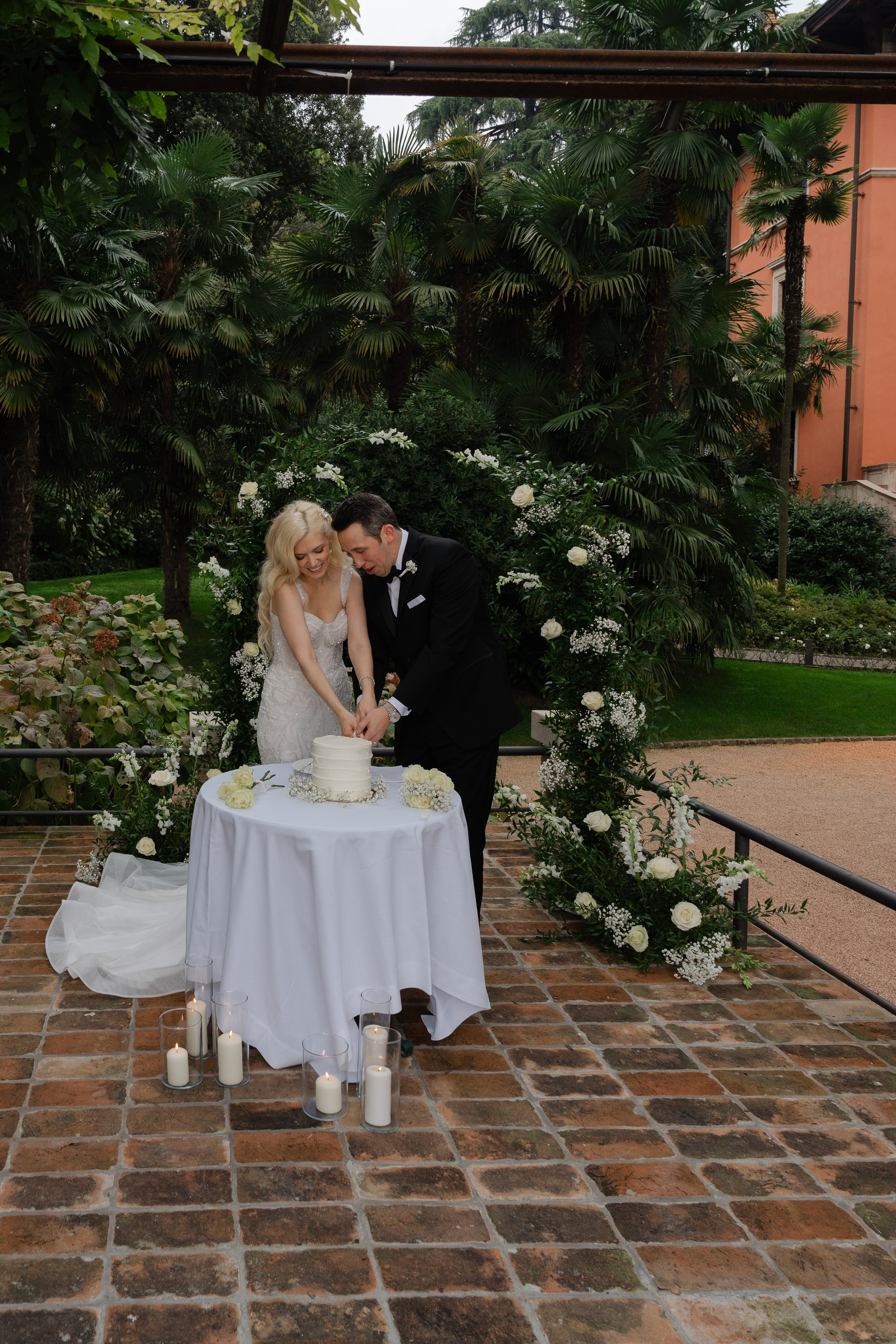LINDSEY AND ROBERT _LAKE GARDA. PHOTOGRAPHER IN ITALY