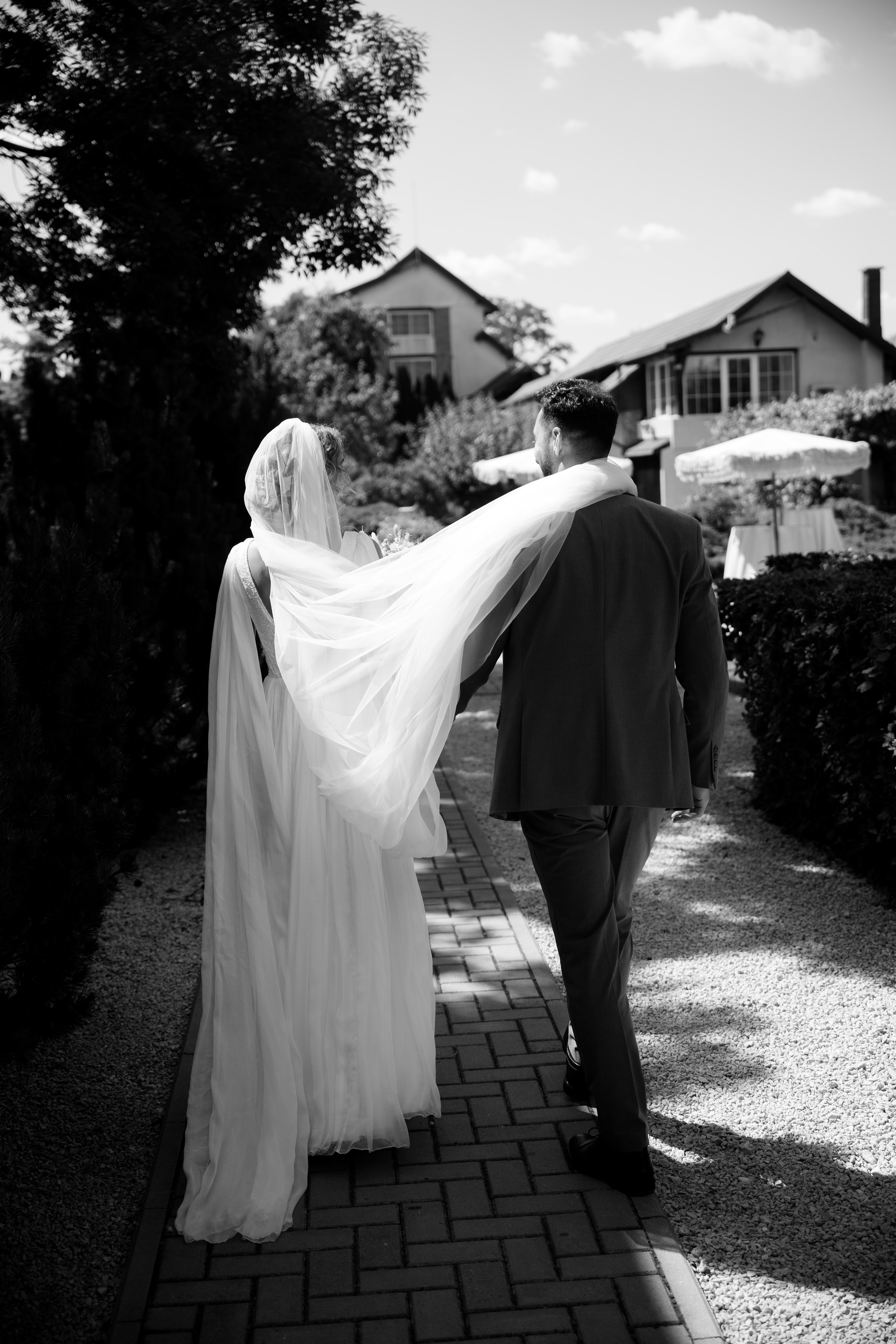 Octavia & Theo. Destination Wedding Photographer Alex Pasarelu