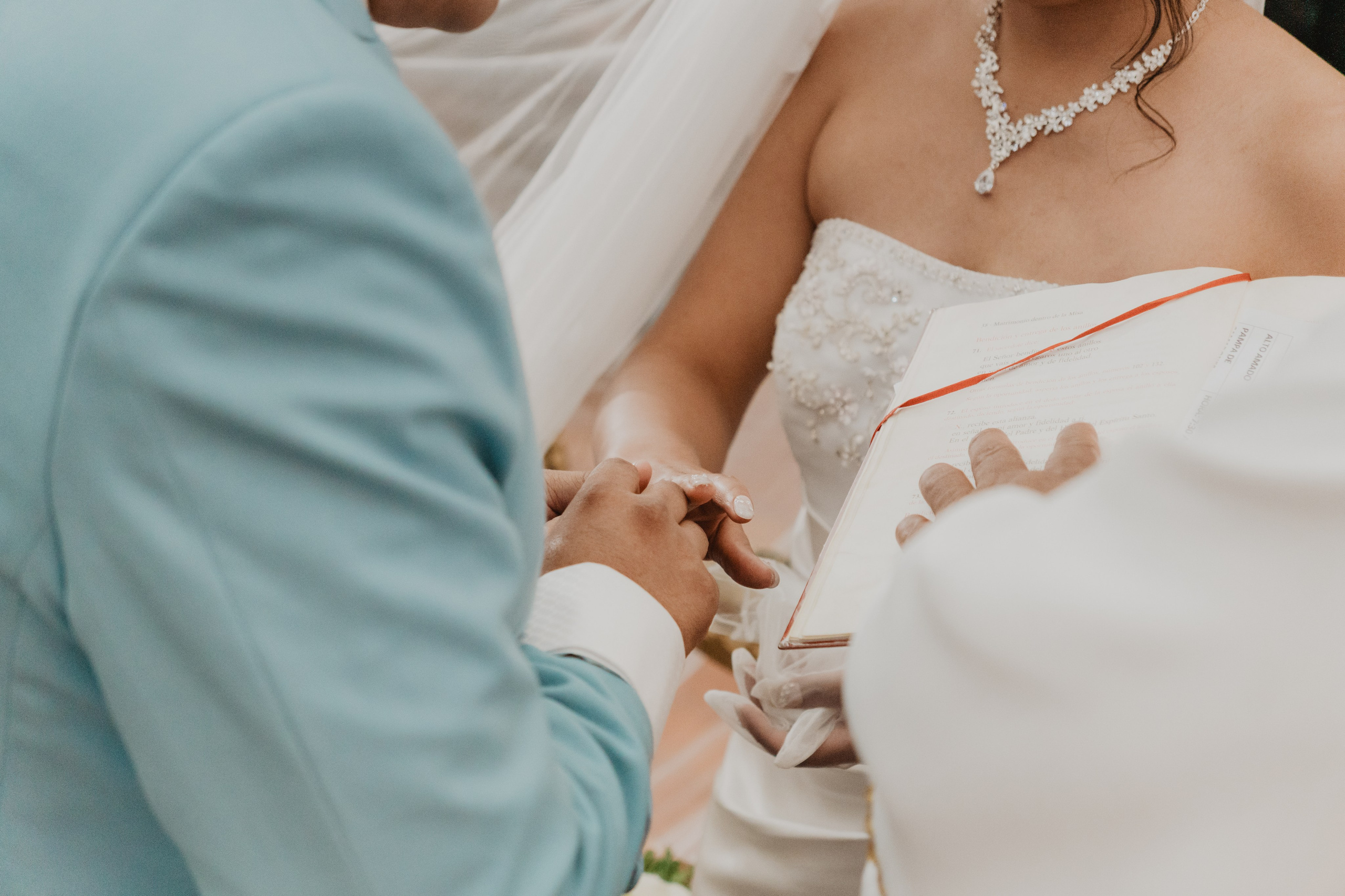 STEISY + EMMANUEL | BODA RELIGIOSA. Studio KVTA | Fotografía y Video de Bodas en Arequipa
