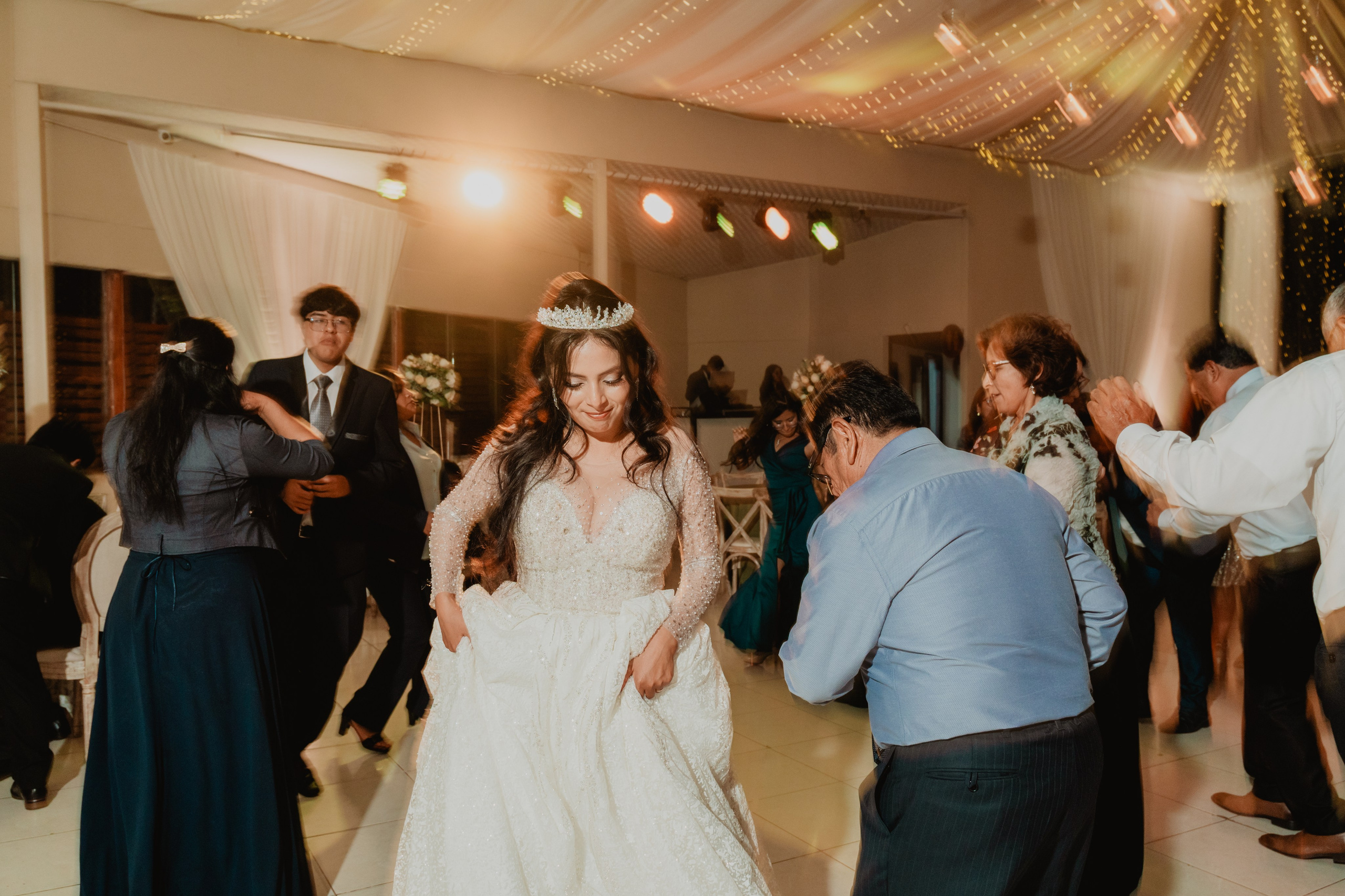 FERNANDO + MARIBEL | BODA RELIGIOSA. Studio KVTA | Fotografía y Video de Bodas en Arequipa