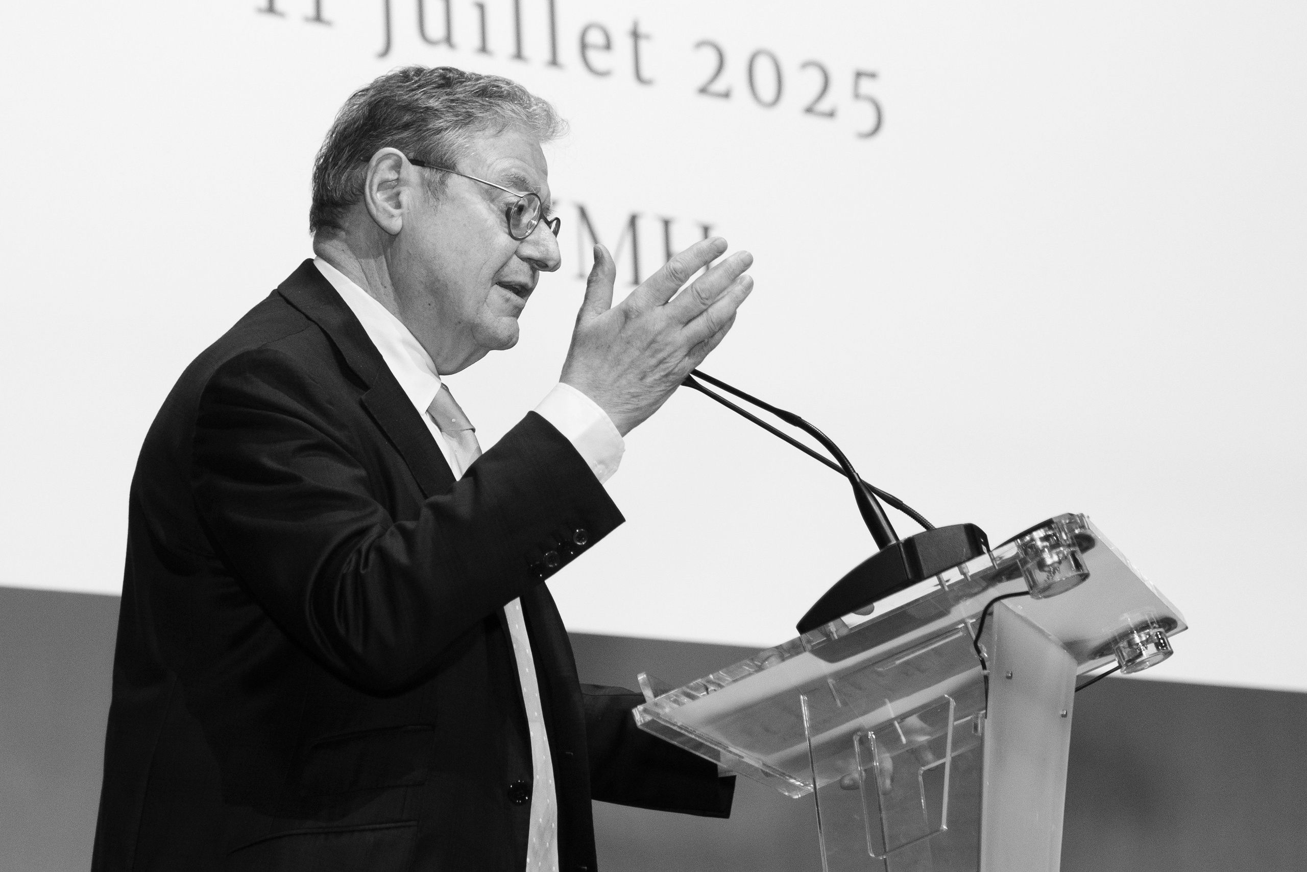 Assemblée générale du GAFF. Wedding, event and family photographer in Paris, Emilian Olaru