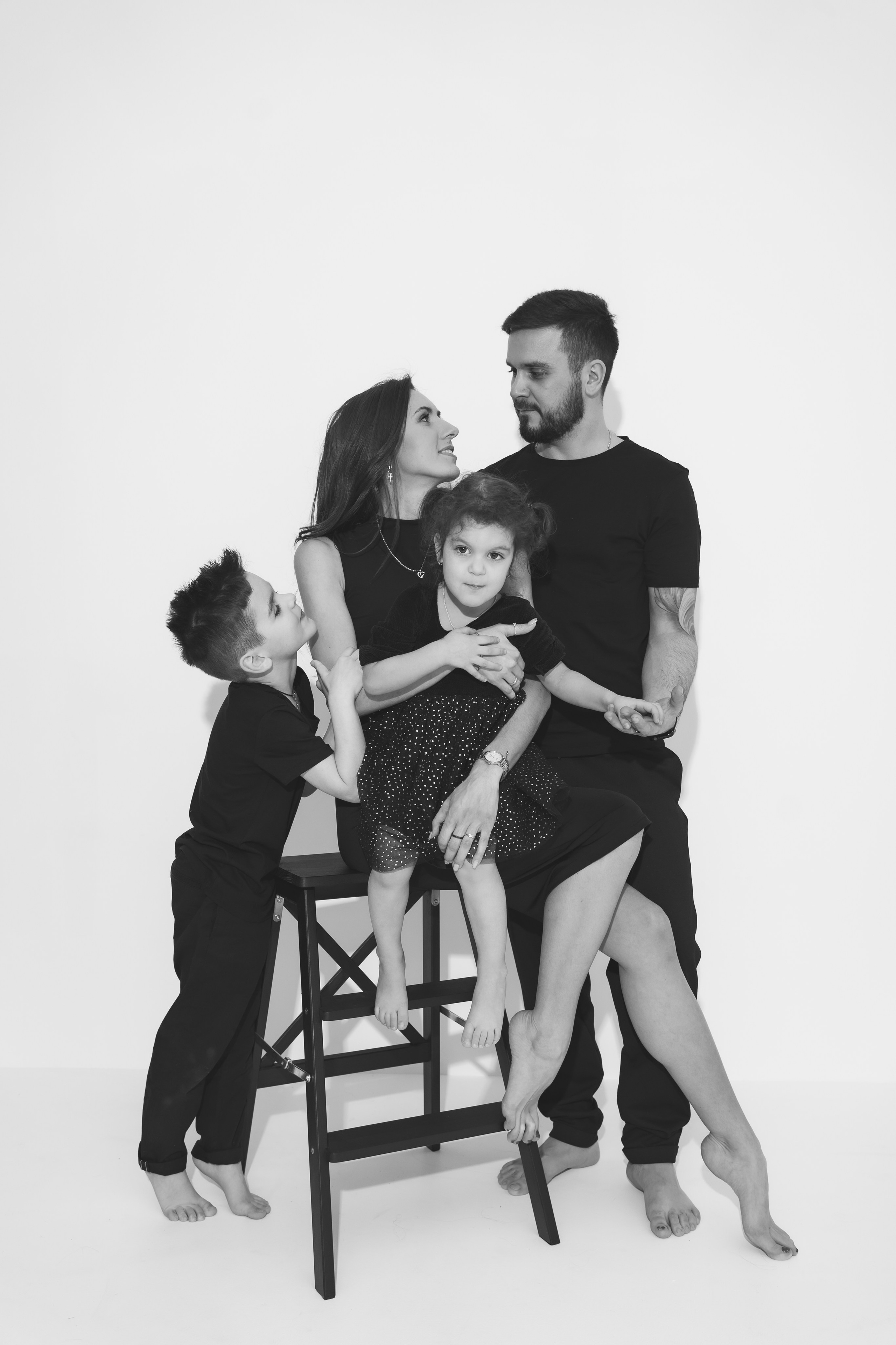 Ģimenes fotosesija. Sieviešu fotogrāfe Nadja Kraukle