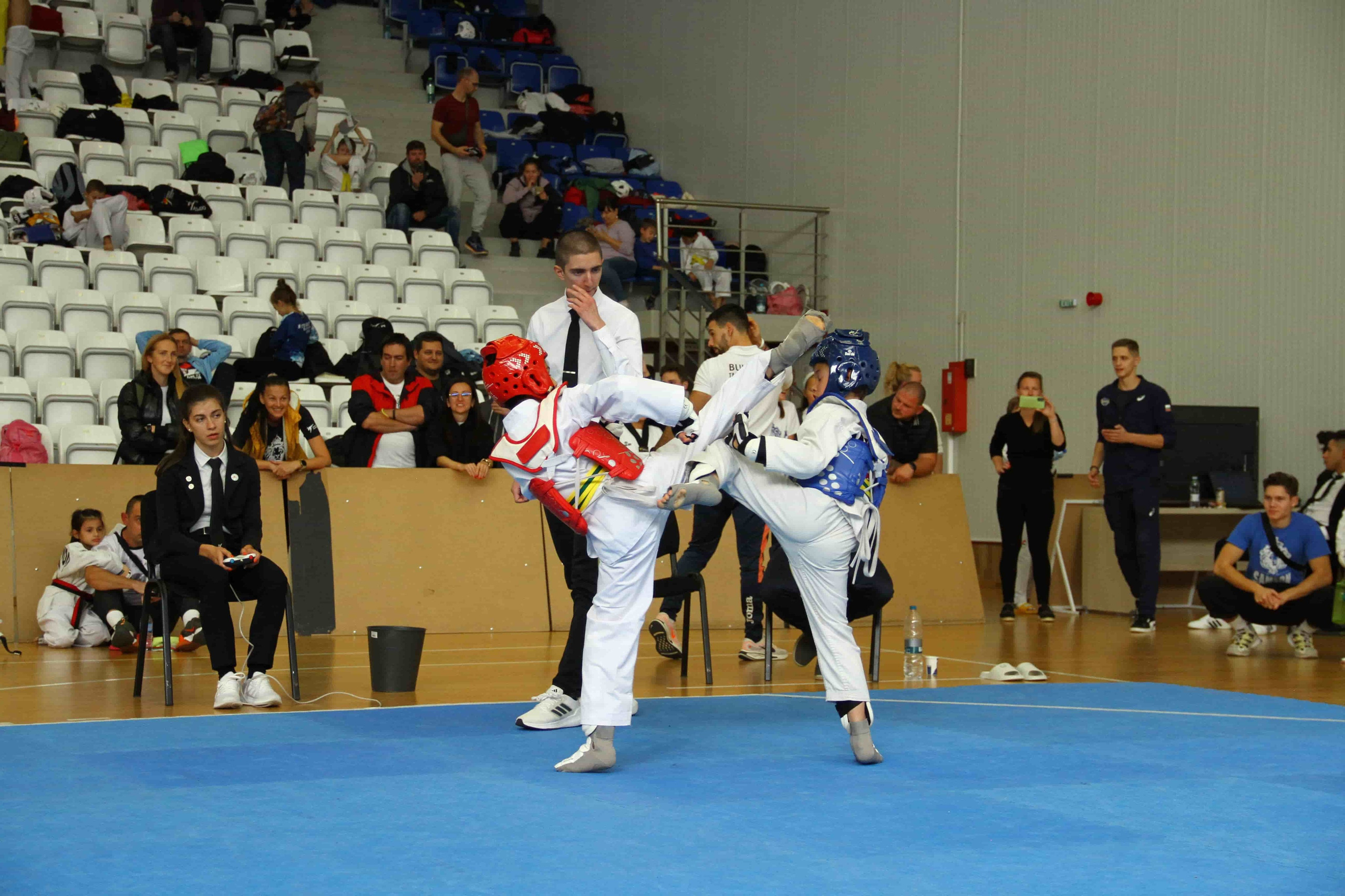 2024-10-19, ТАЕКУОНДО, Дупница. СПОРТНА ФОТОГРАФИЯ | ПОРТРЕТНА | РЕПОРТАЖНА