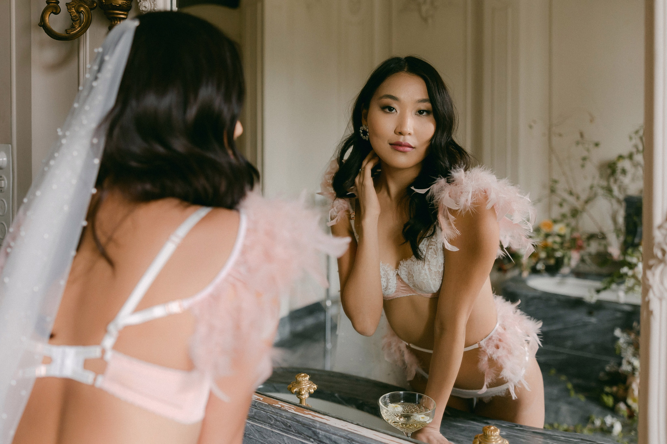 Bridal getting ready. Wedding and Family Photographer Switzerland and Italy. Valeria Diaz