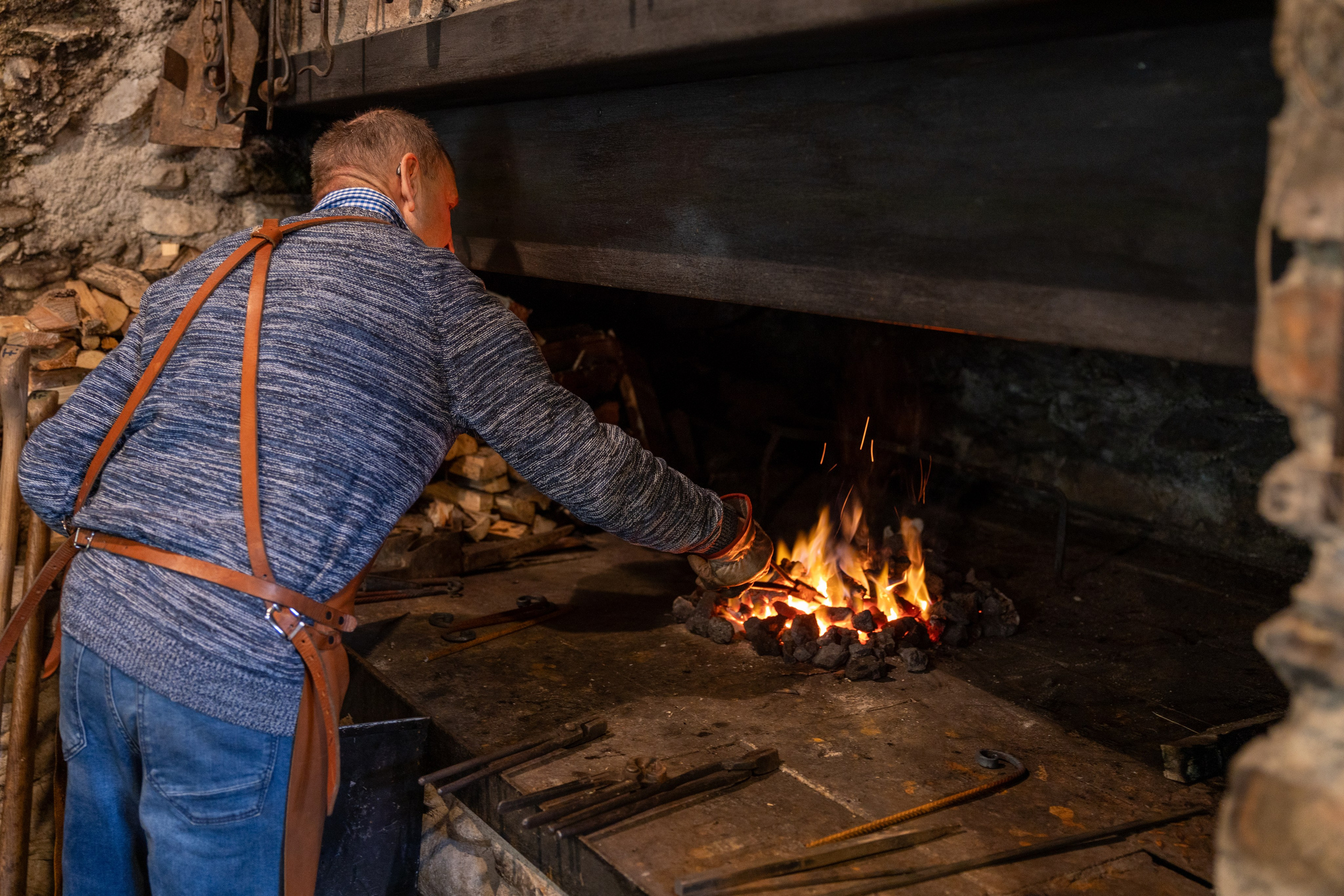Schmied, Goldegg, 2024. Guzel Kolobova| Fotografin| Salzburg
