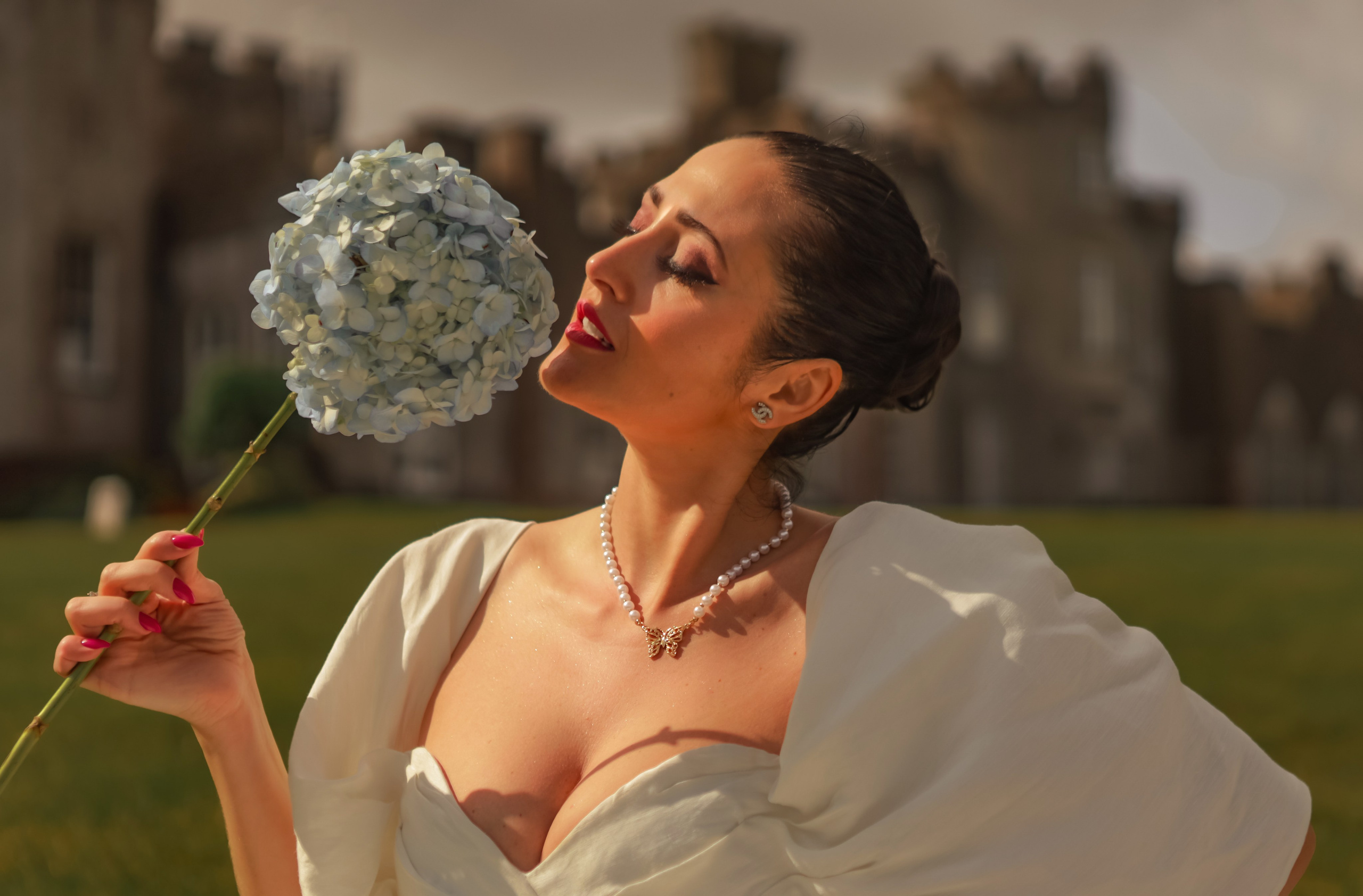 Sunny day at the Castle. Photographer Co Dublin, Balbriggan — Agata Maliseva