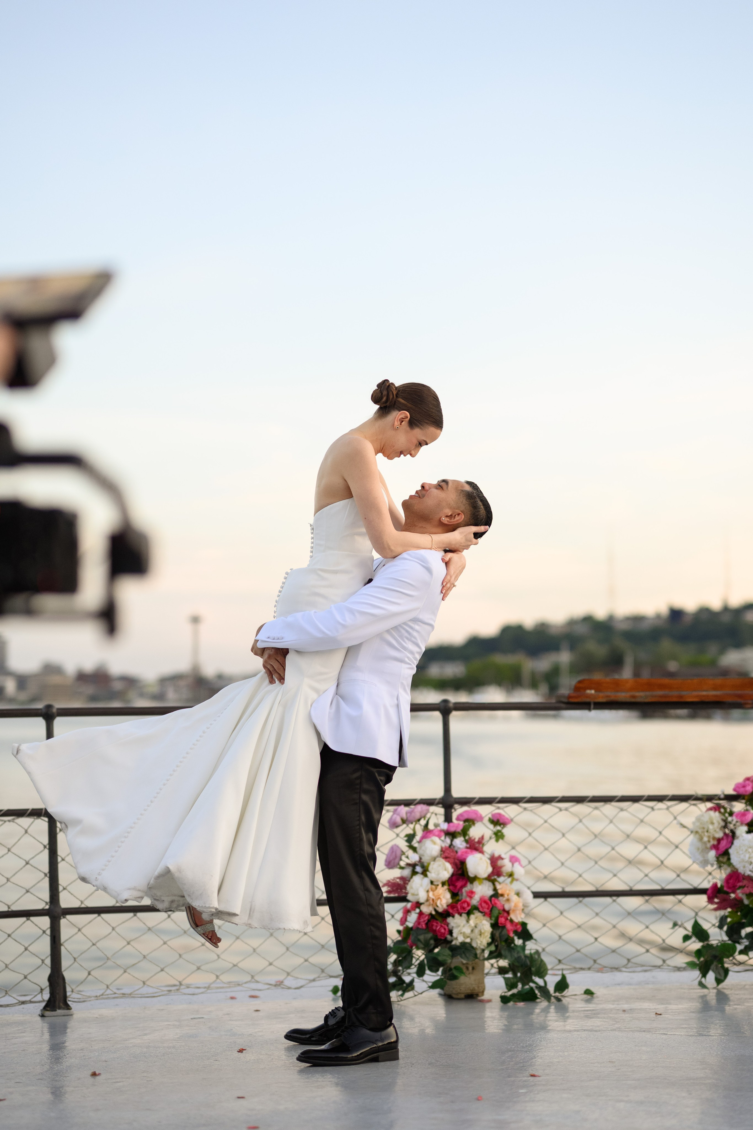 Kevin & Katie. Wedding & portrait photography in the Seattle Area. Helen Michelle photographer