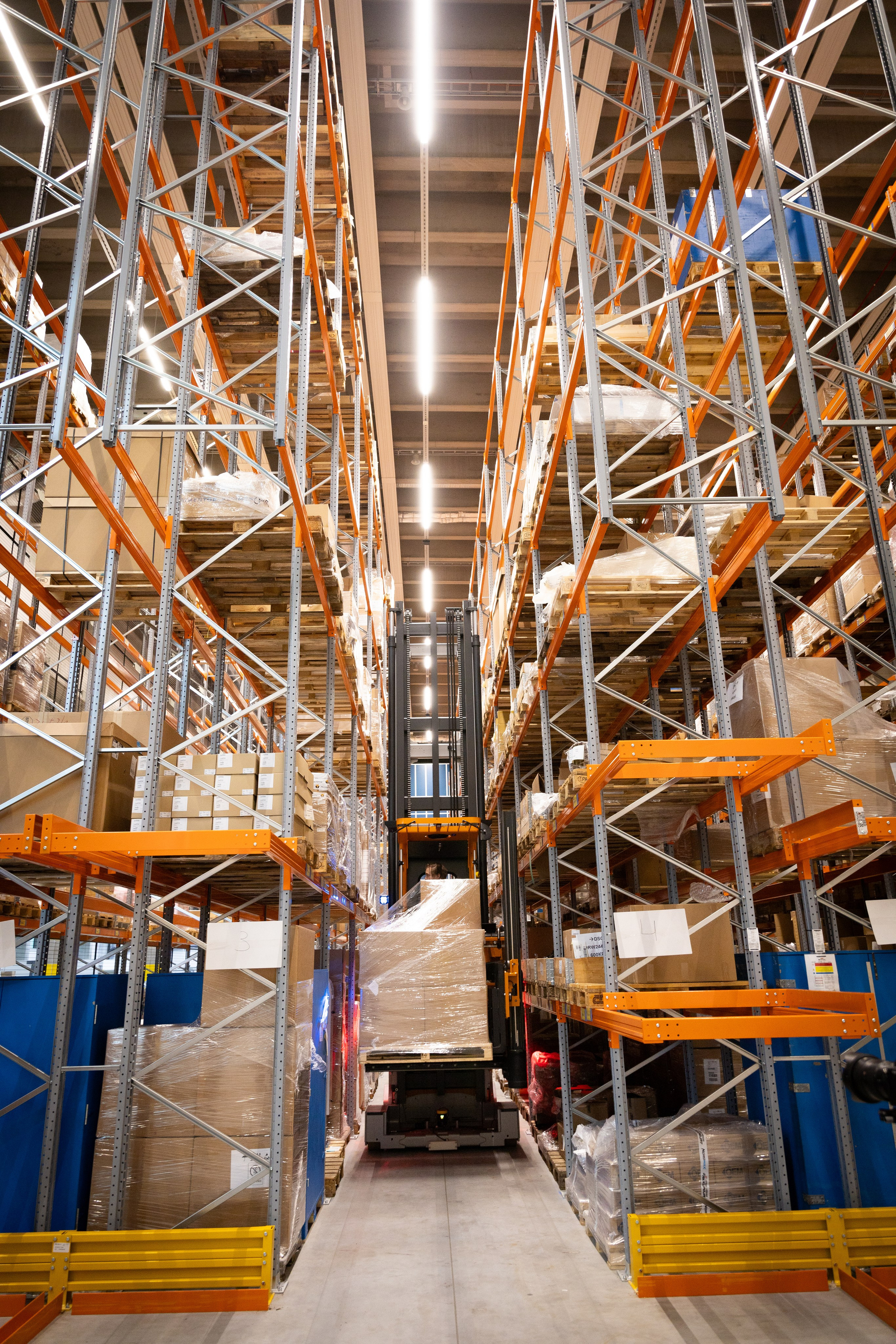 Business. Family, wedding and portrait photographer in Helsinki | Espoo | Vantaa