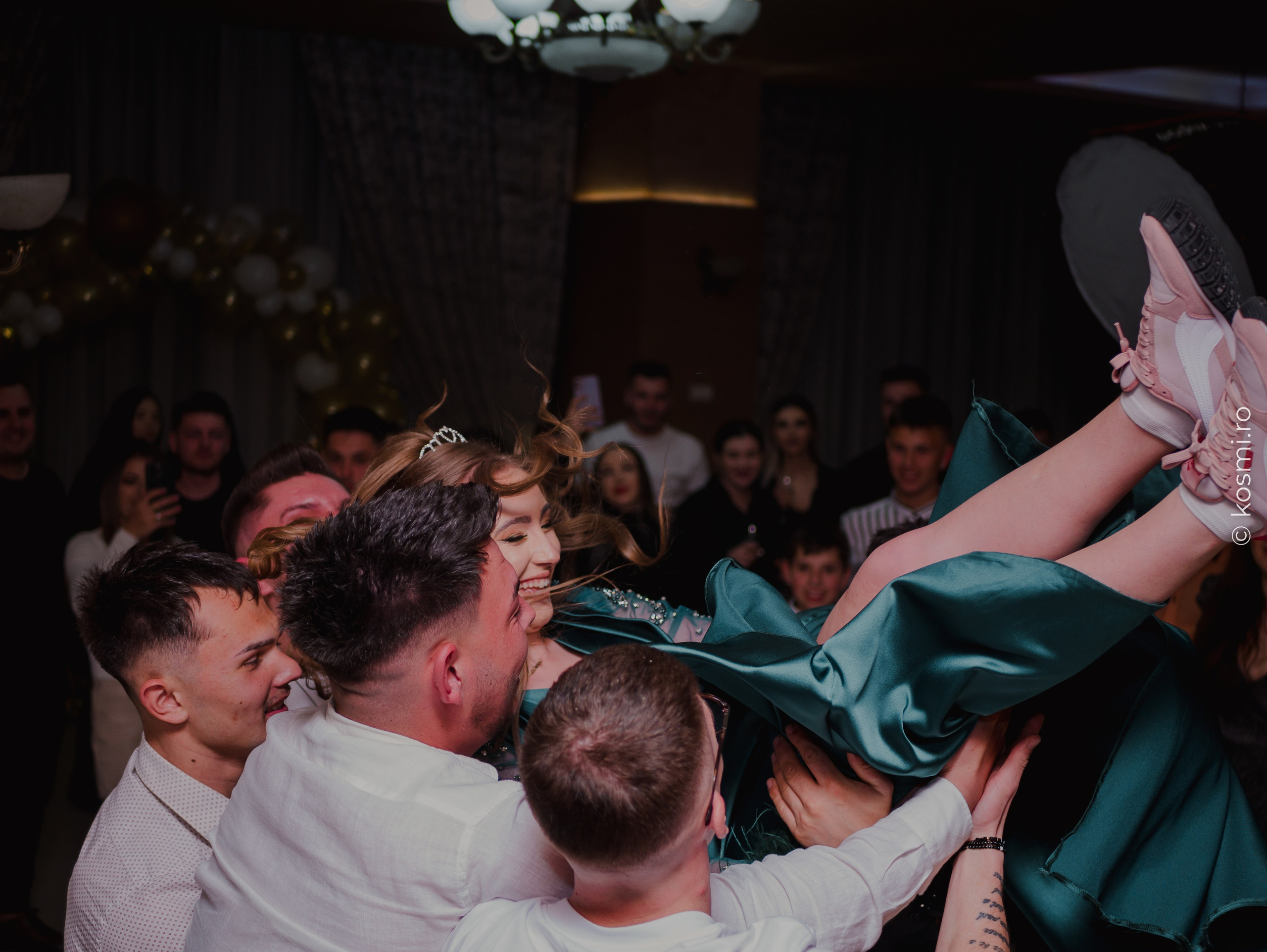 Majorat Andreea. Kosmi