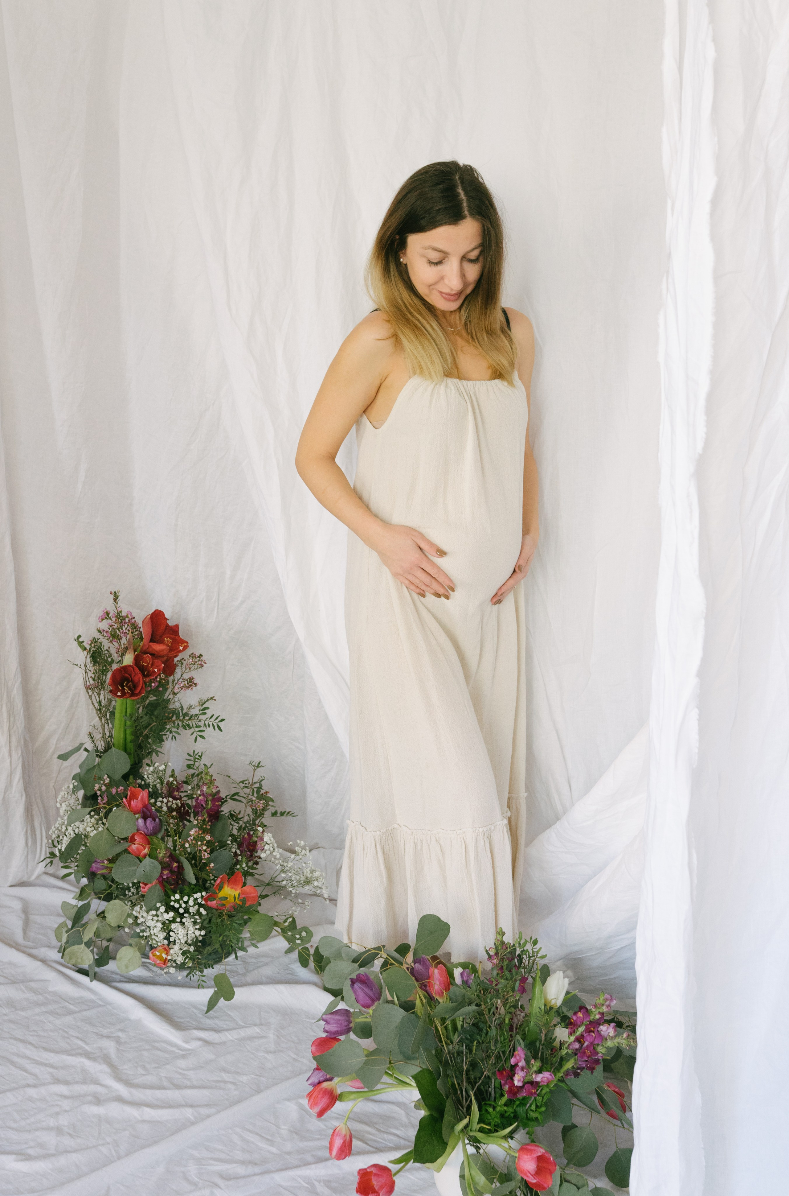 Ședințe Foto Primăvara Colorată Brașov | Mădălina Beda. Madalina Beda- Artist vizual, fotograf, doula la nastere, consultant babywearing Brasov si in toata tara