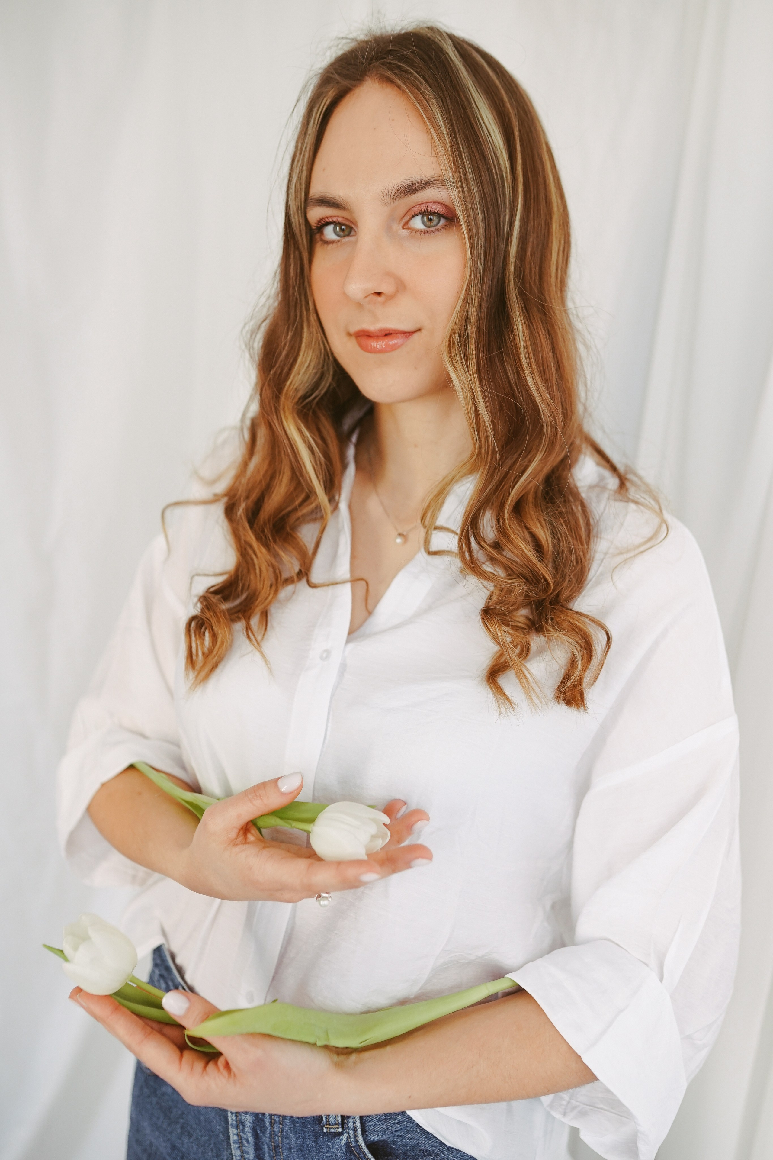 Ședințe Foto Primăvara Colorată Brașov | Mădălina Beda. Madalina Beda- Artist vizual, fotograf, doula la nastere, consultant babywearing Brasov si in toata tara