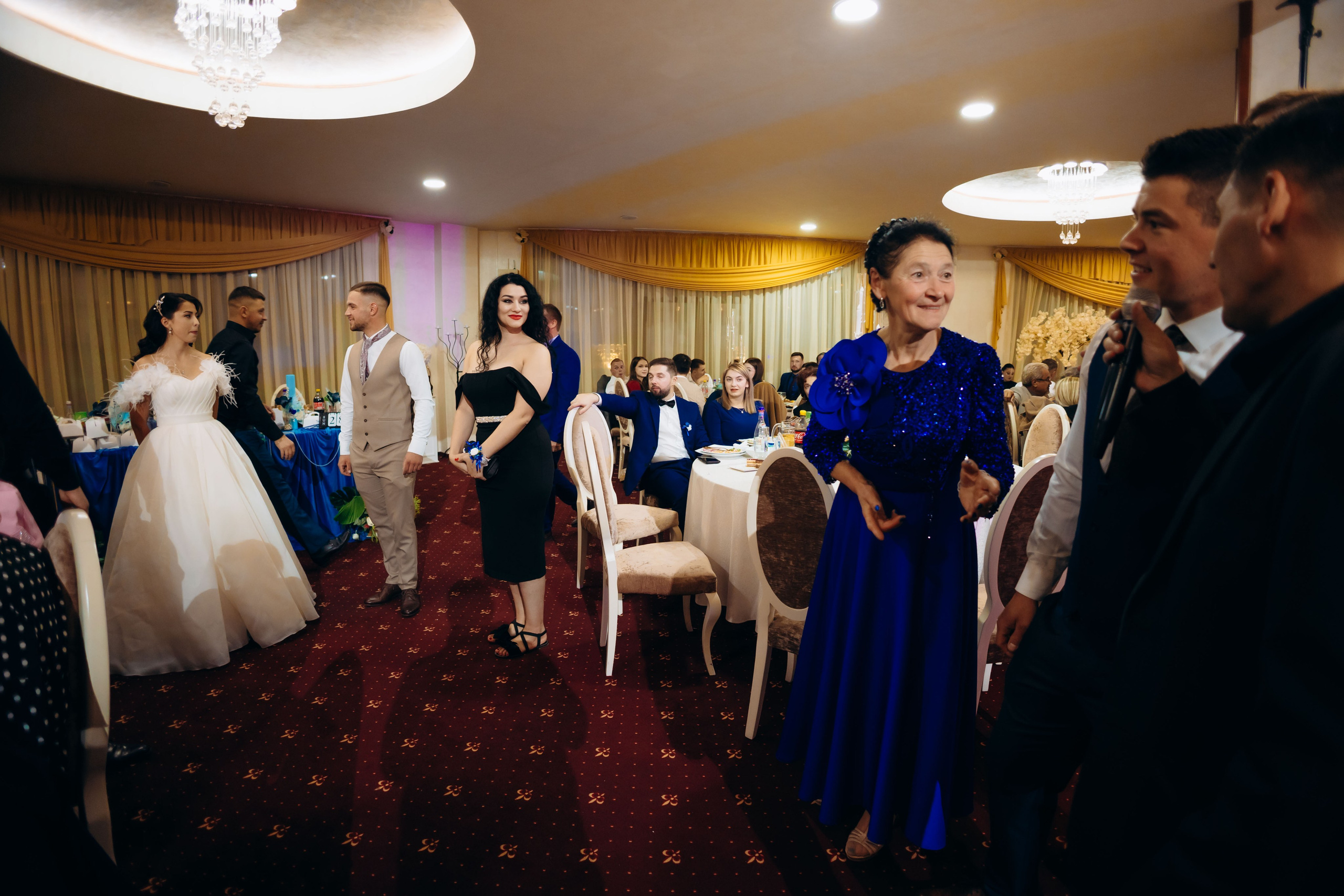 Loredana & Emilian – Ziua Nunții | Videografie - fotografie Botez Suceava, Iași, Botoșani. Servicii foto-video profesionale, pentru momente de neuitat