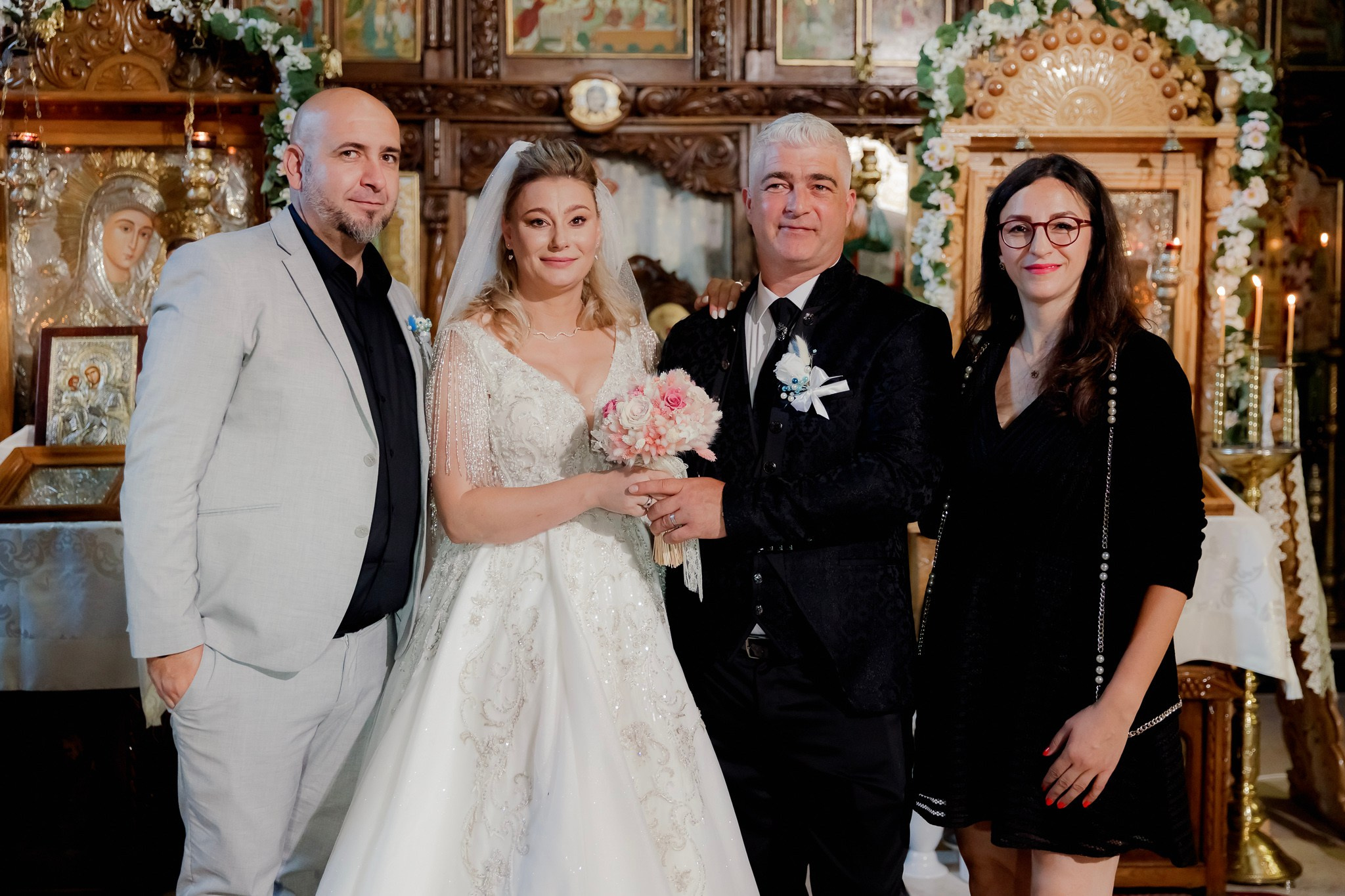 Mihai & Oana. Servicii foto-video profesionale, pentru momente de neuitat