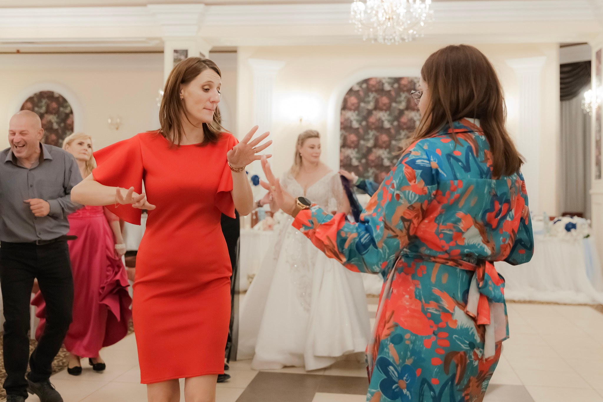 Mihai & Oana. Servicii foto-video profesionale, pentru momente de neuitat