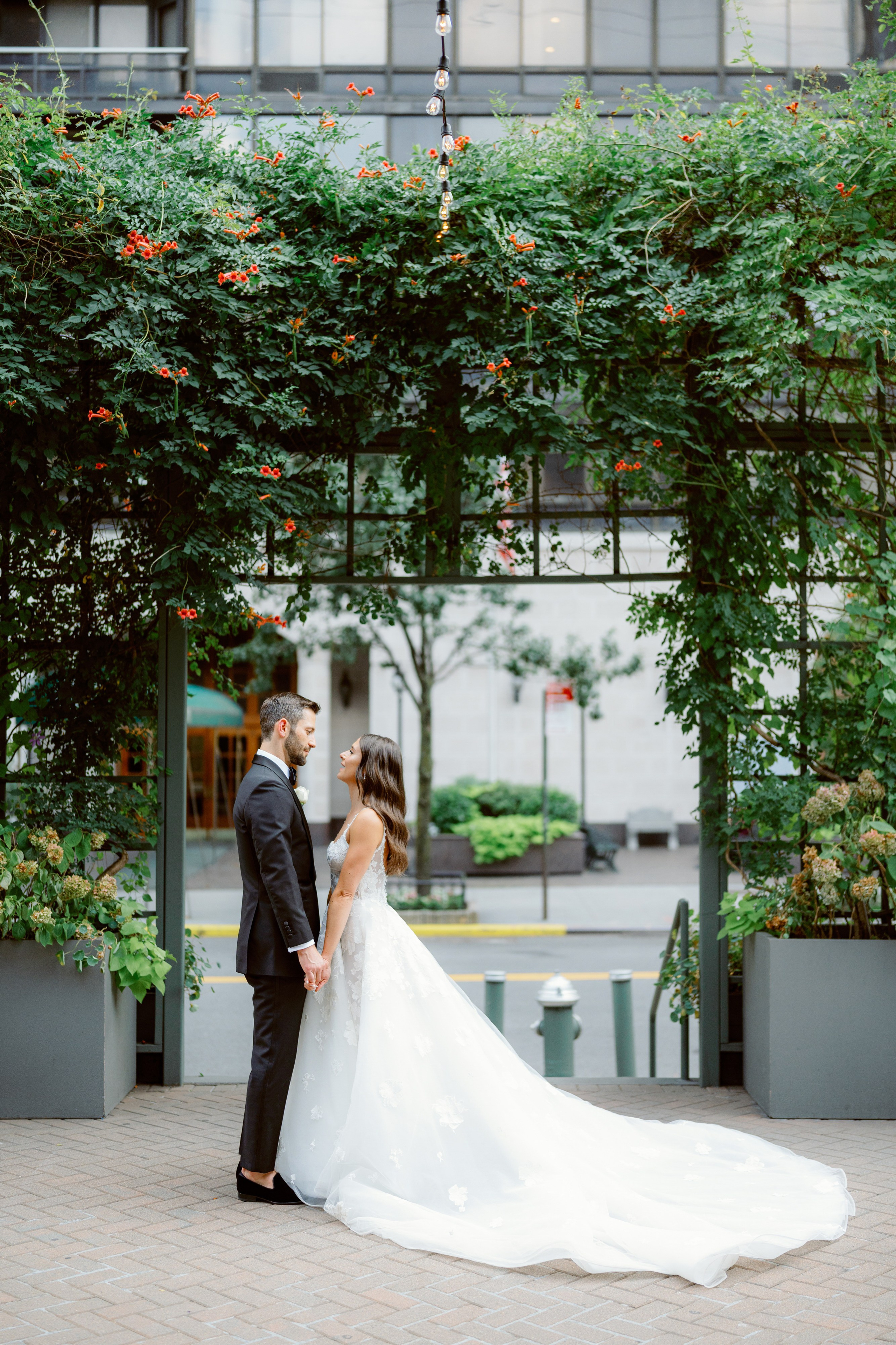 Kelsey and Scott’s Grand Jewish Wedding at Guastavino’s. Wedding photographer and videographer New York | New Jersey