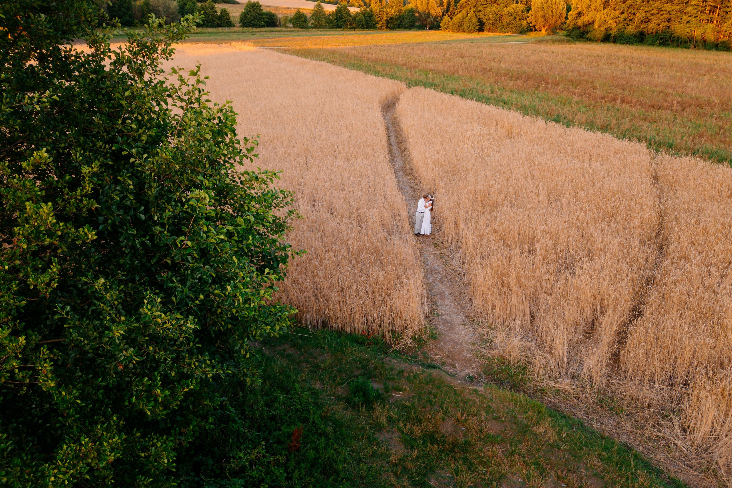 Wiki ♡ Przemek. Fotograf Ślubny Warszawa - Sesje Biznesowe Rodzinne Eventy