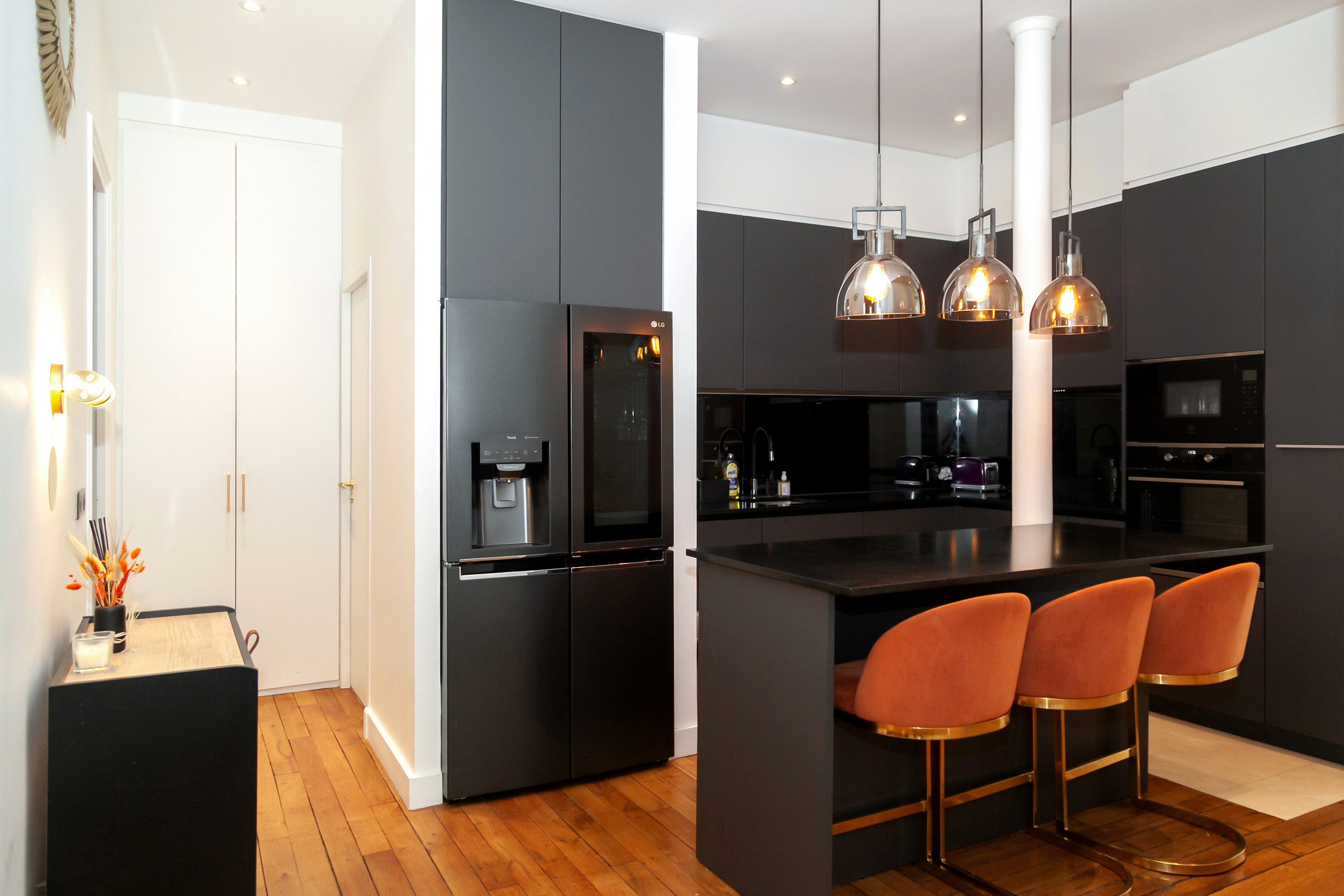 Real estate. Wedding, event and family photographer in Paris, Emilian Olaru