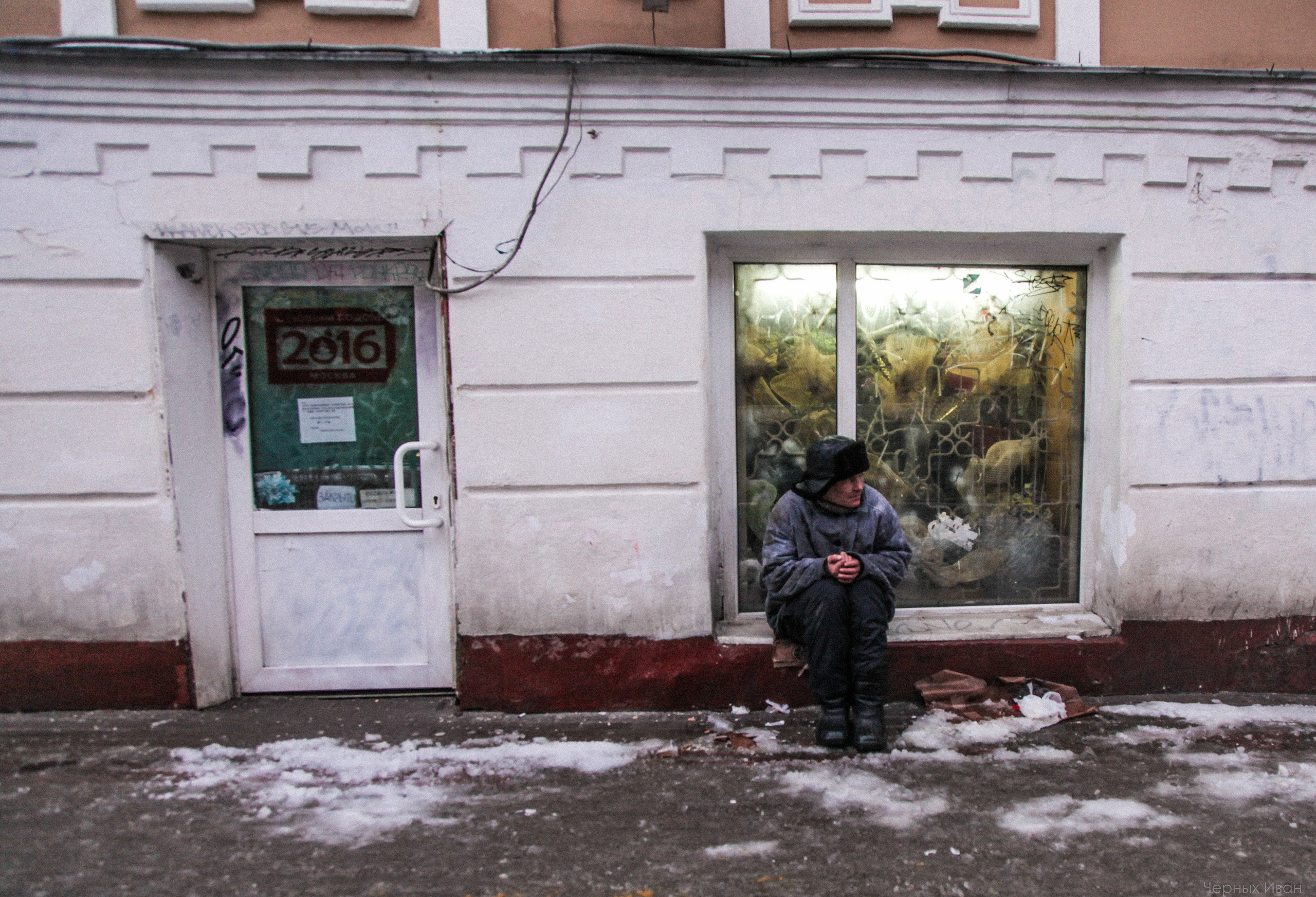 2016. Стрит-фотография, полная абсурда, идиотизма и красоты