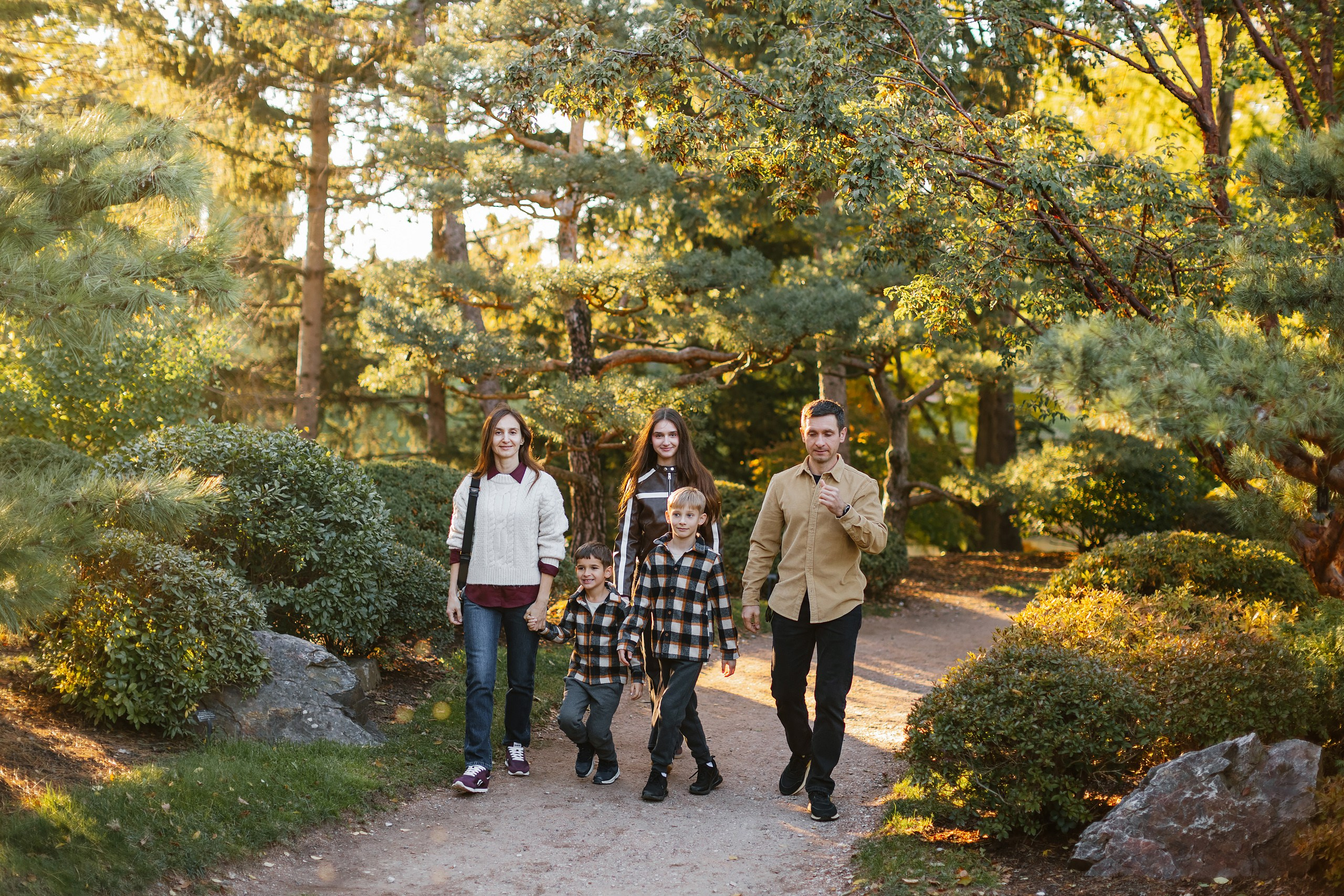 10.26.25 Family Photoshoot. Wedding family event photographer in Chicago Nick Yushevich