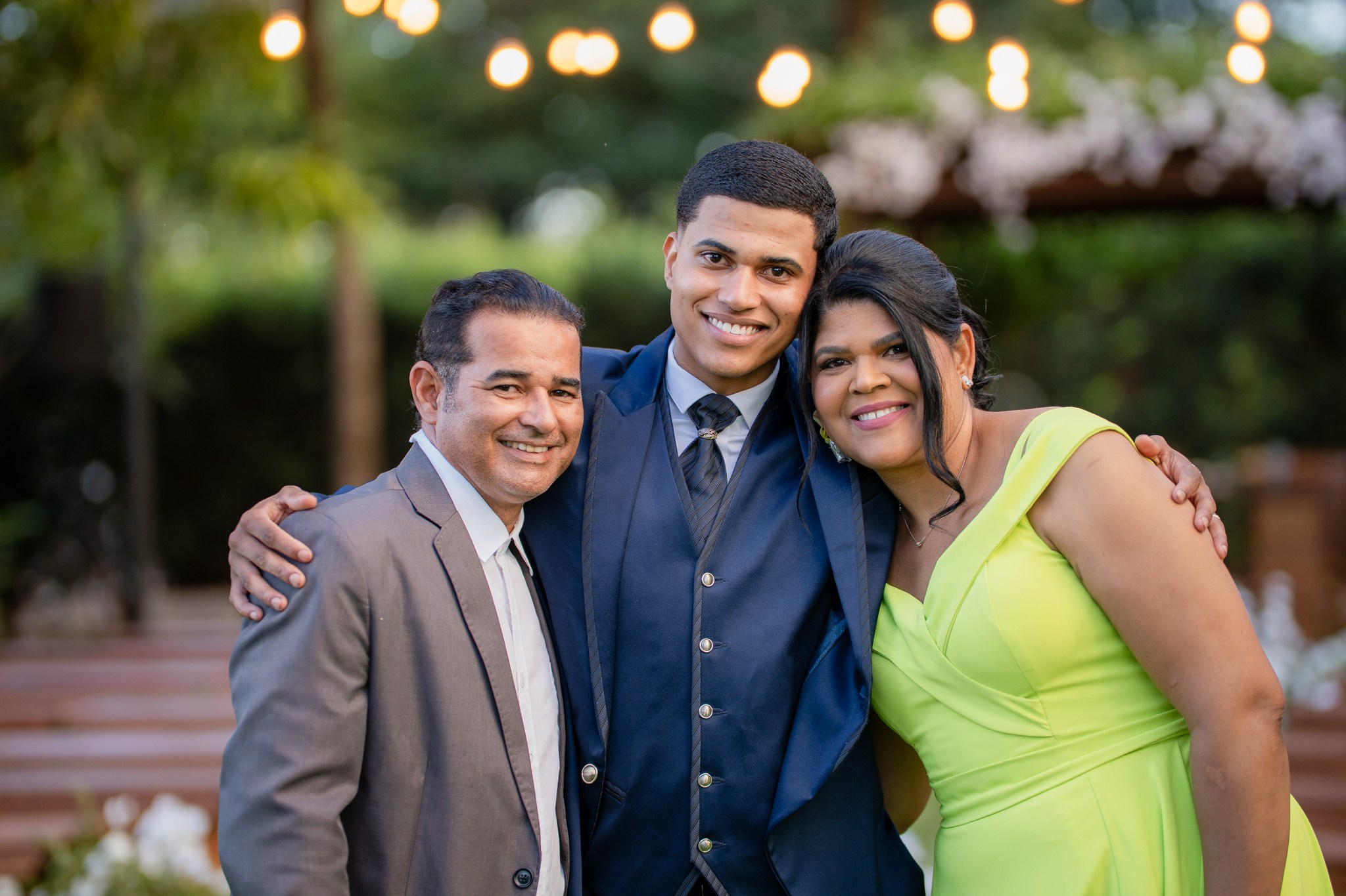 Larissa & Vinicius — Espaço Faveral / Aararaquara. Robson Colaço